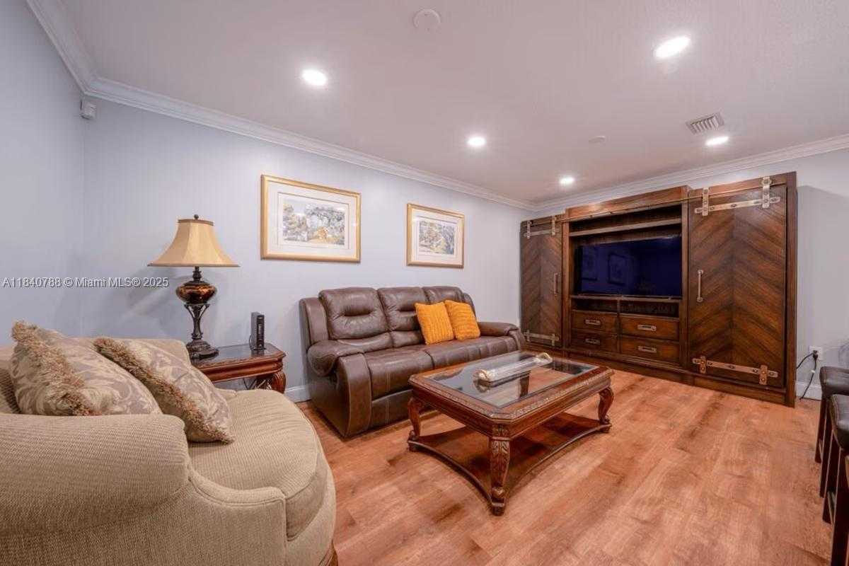 Small Image of 13242 SOUTH WEST 266TH TER, Homestead Number 8