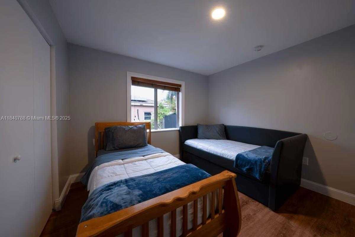 Small Image of 13242 SOUTH WEST 266TH TER, Homestead Number 9