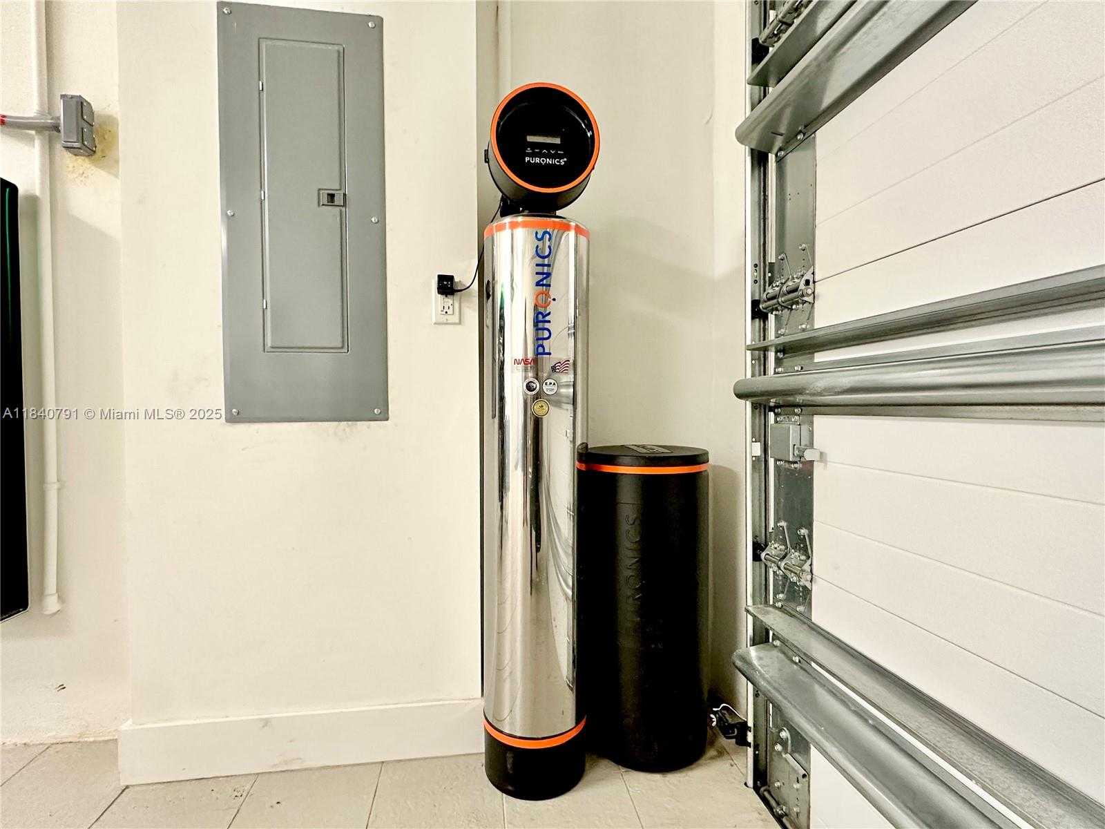 Small Image of 7459 NORTH WEST 97TH CT, Doral Number 10