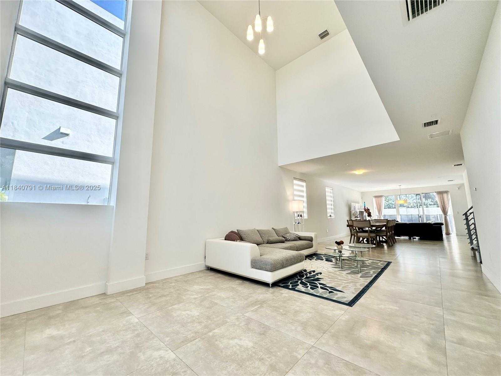 Small Image of 7459 NORTH WEST 97TH CT, Doral Number 17