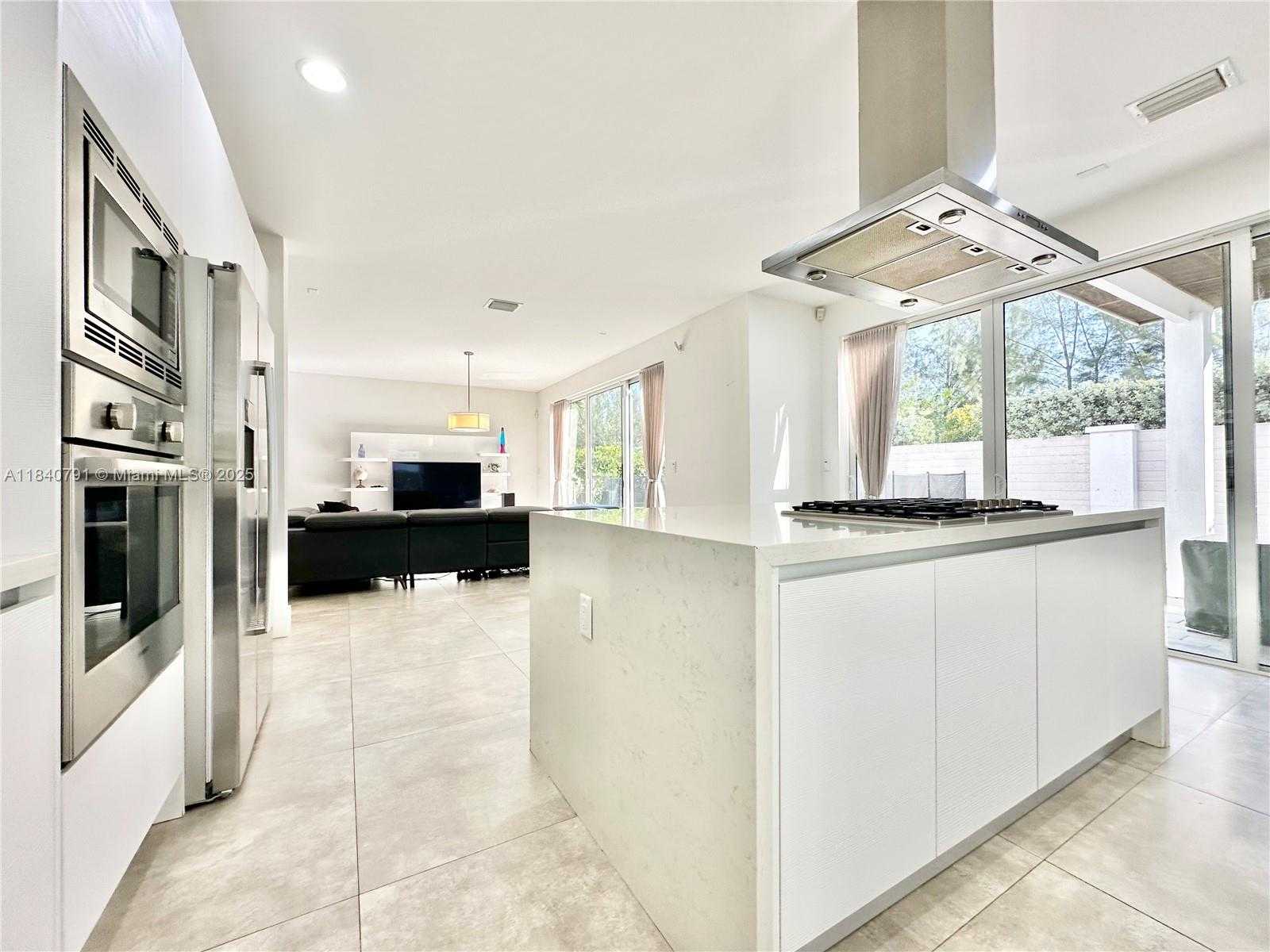 Small Image of 7459 NORTH WEST 97TH CT, Doral Number 32