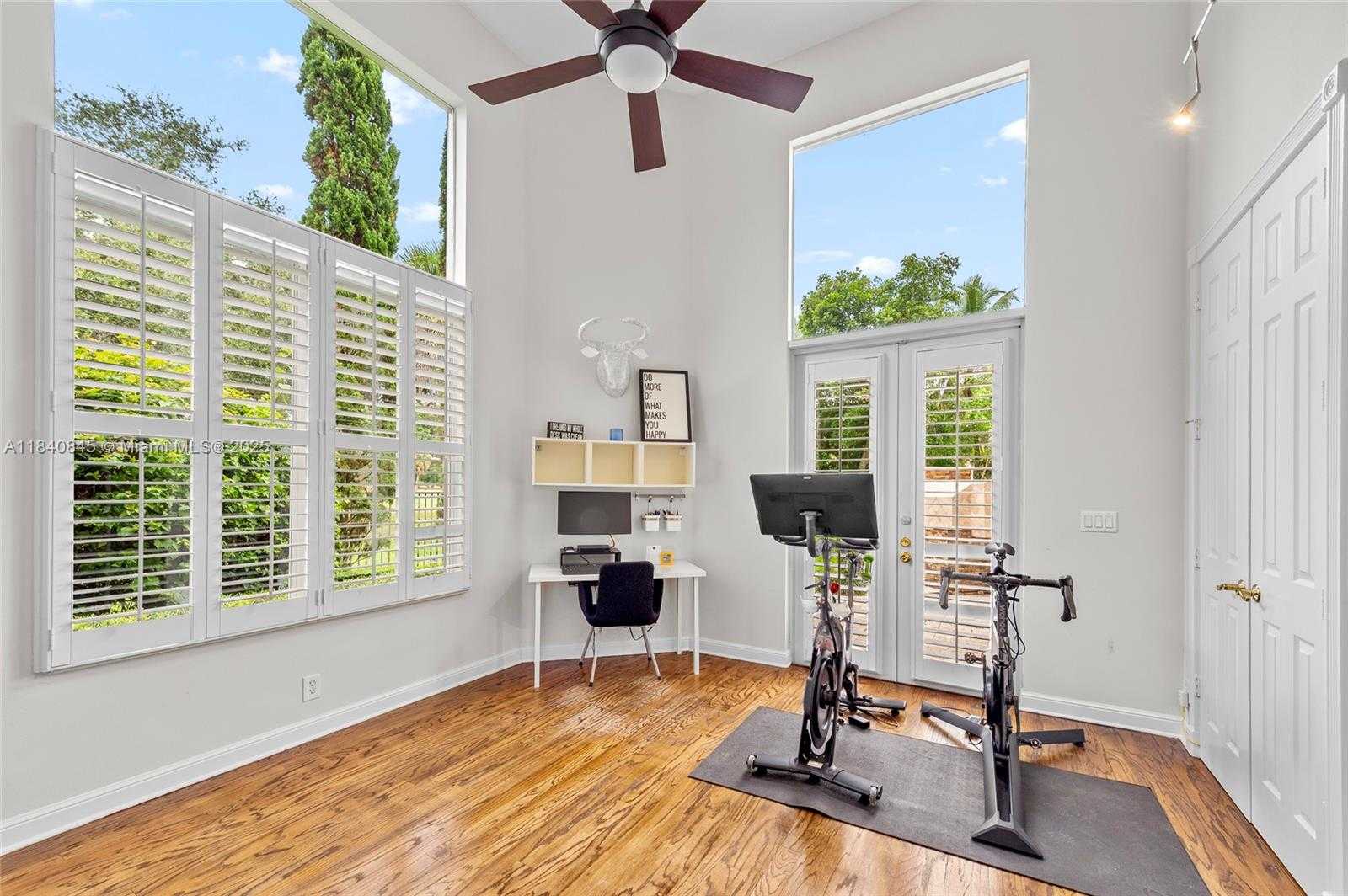 Small Image of 2684 RIVIERA CT, Weston Number 19