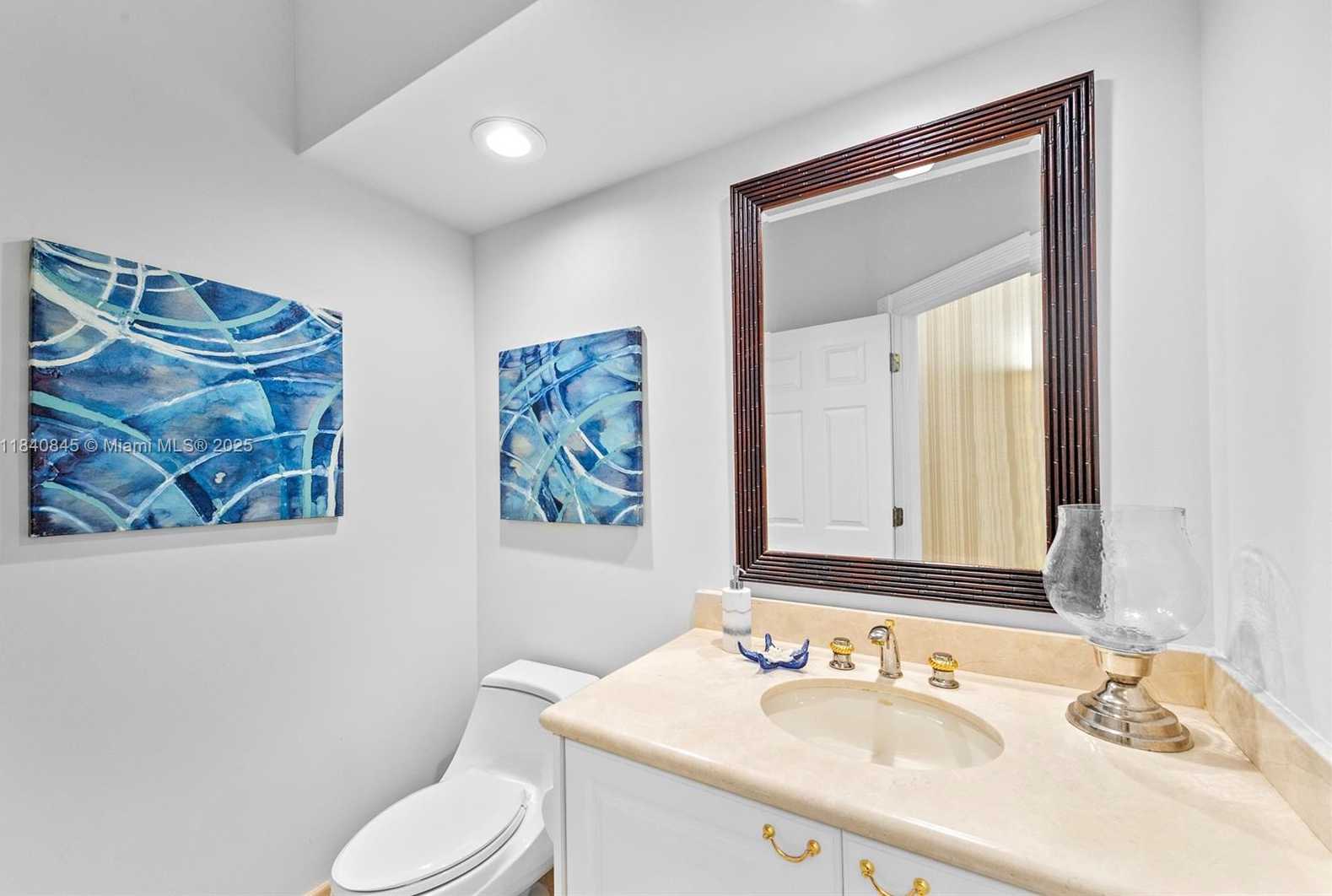 Small Image of 2684 RIVIERA CT, Weston Number 25