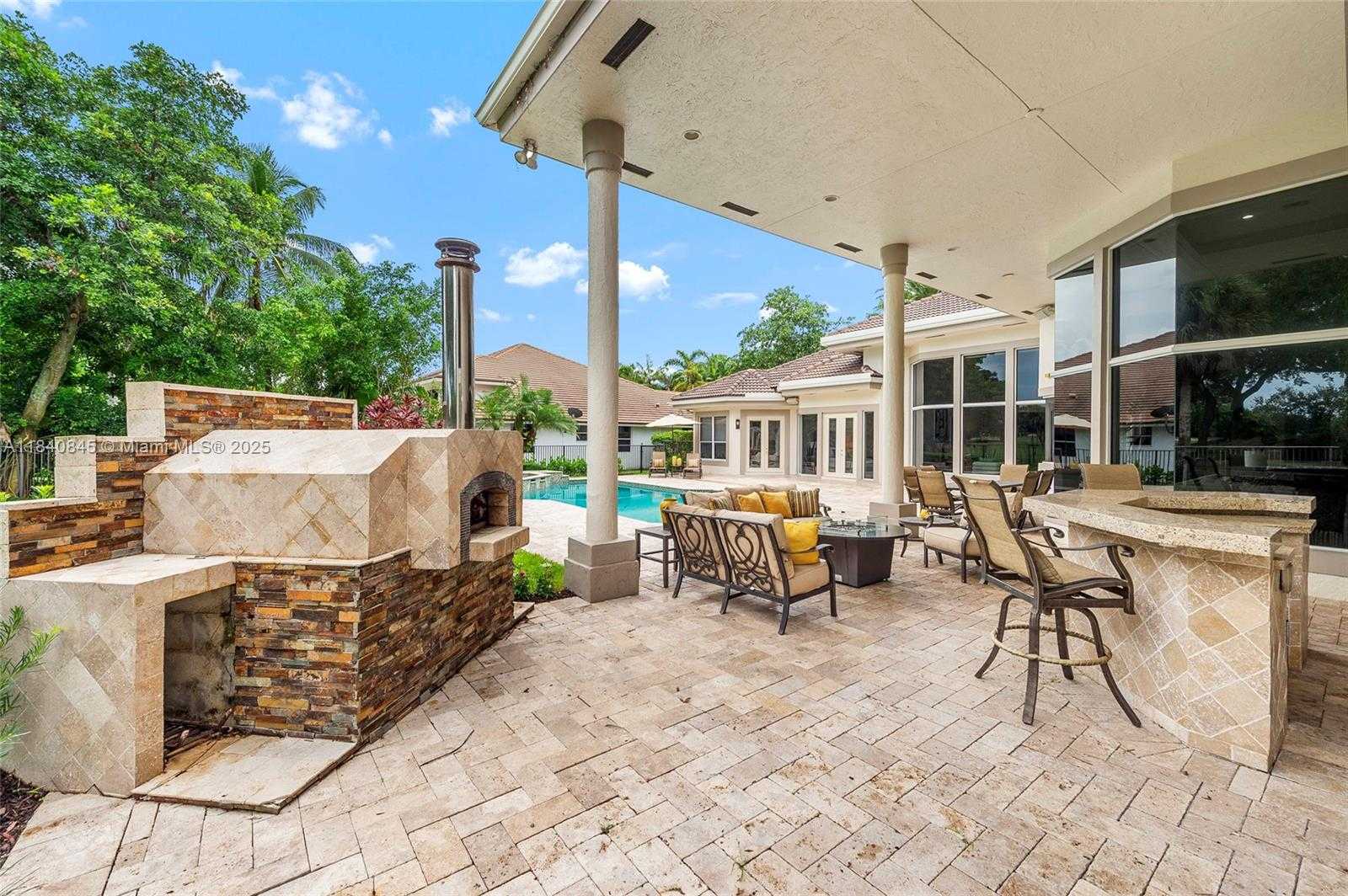 Small Image of 2684 RIVIERA CT, Weston Number 31