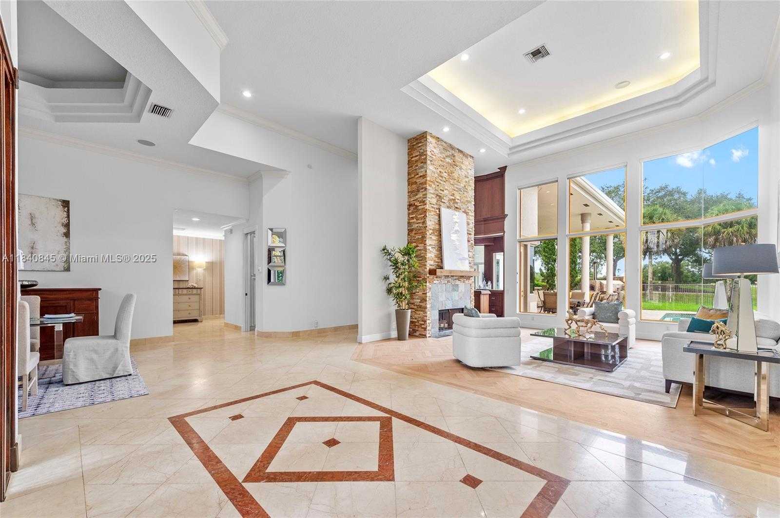 Small Image of 2684 RIVIERA CT, Weston Number 5