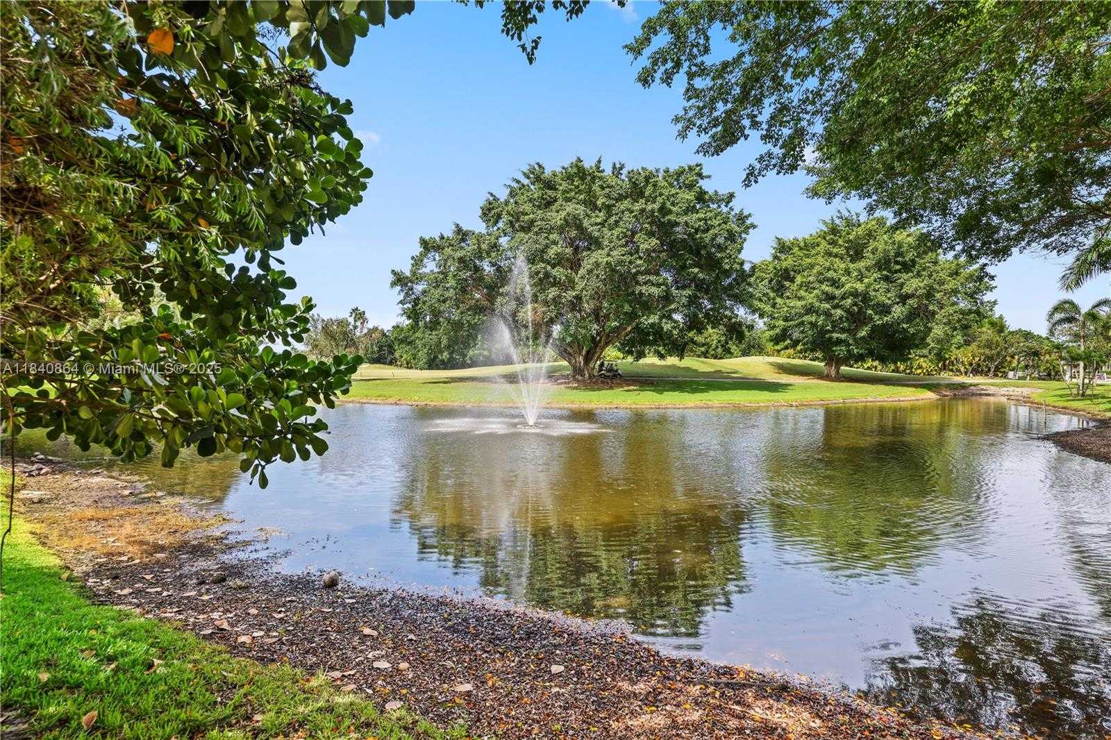 Small Image of 19654 BACK NINE DR, Boca Raton Number 30