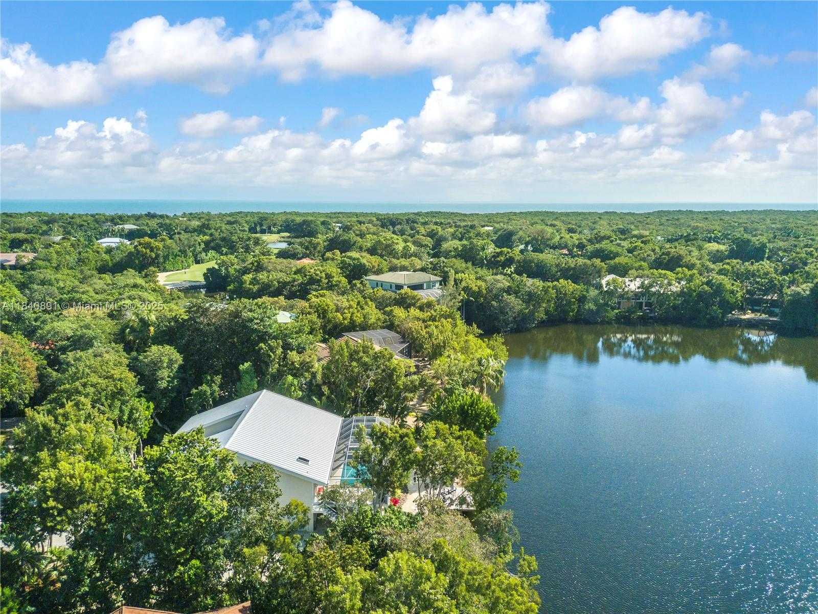 Small Image of 10 MAHOGANY, Key Largo Number 2