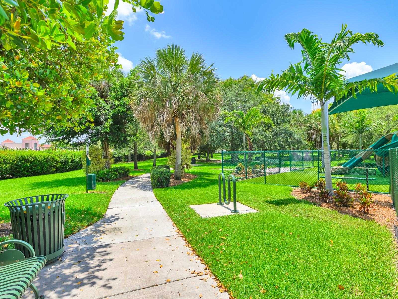 Small Image of 933 FALLING WATER RD, Weston Number 54