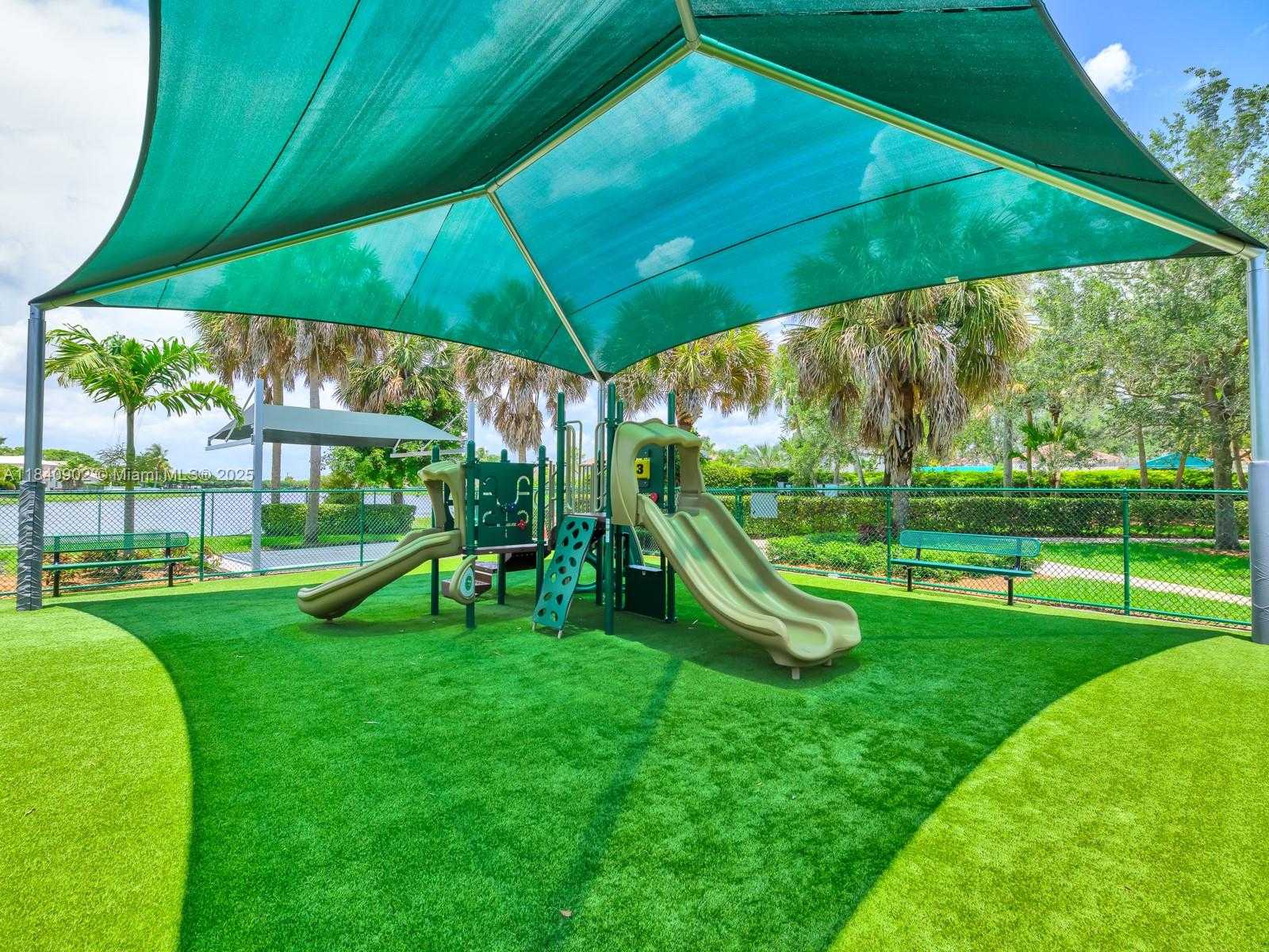 Small Image of 933 FALLING WATER RD, Weston Number 56