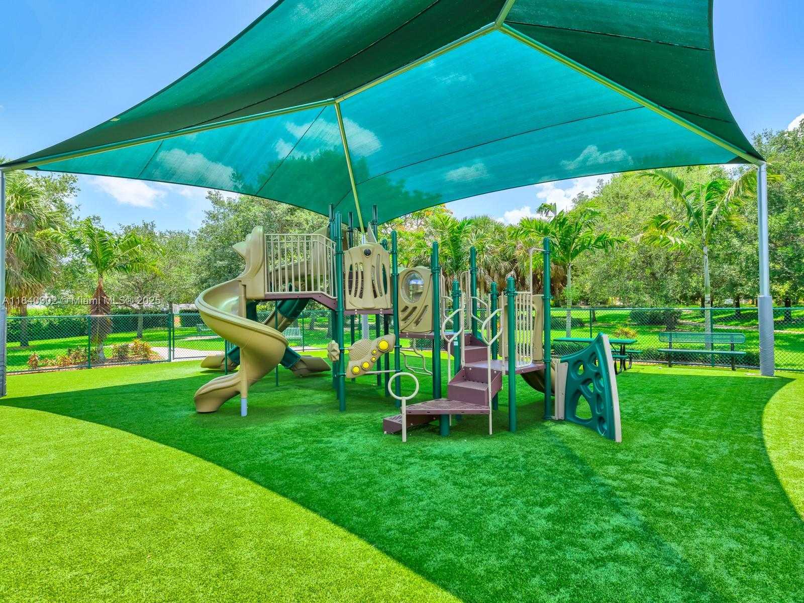 Small Image of 933 FALLING WATER RD, Weston Number 57