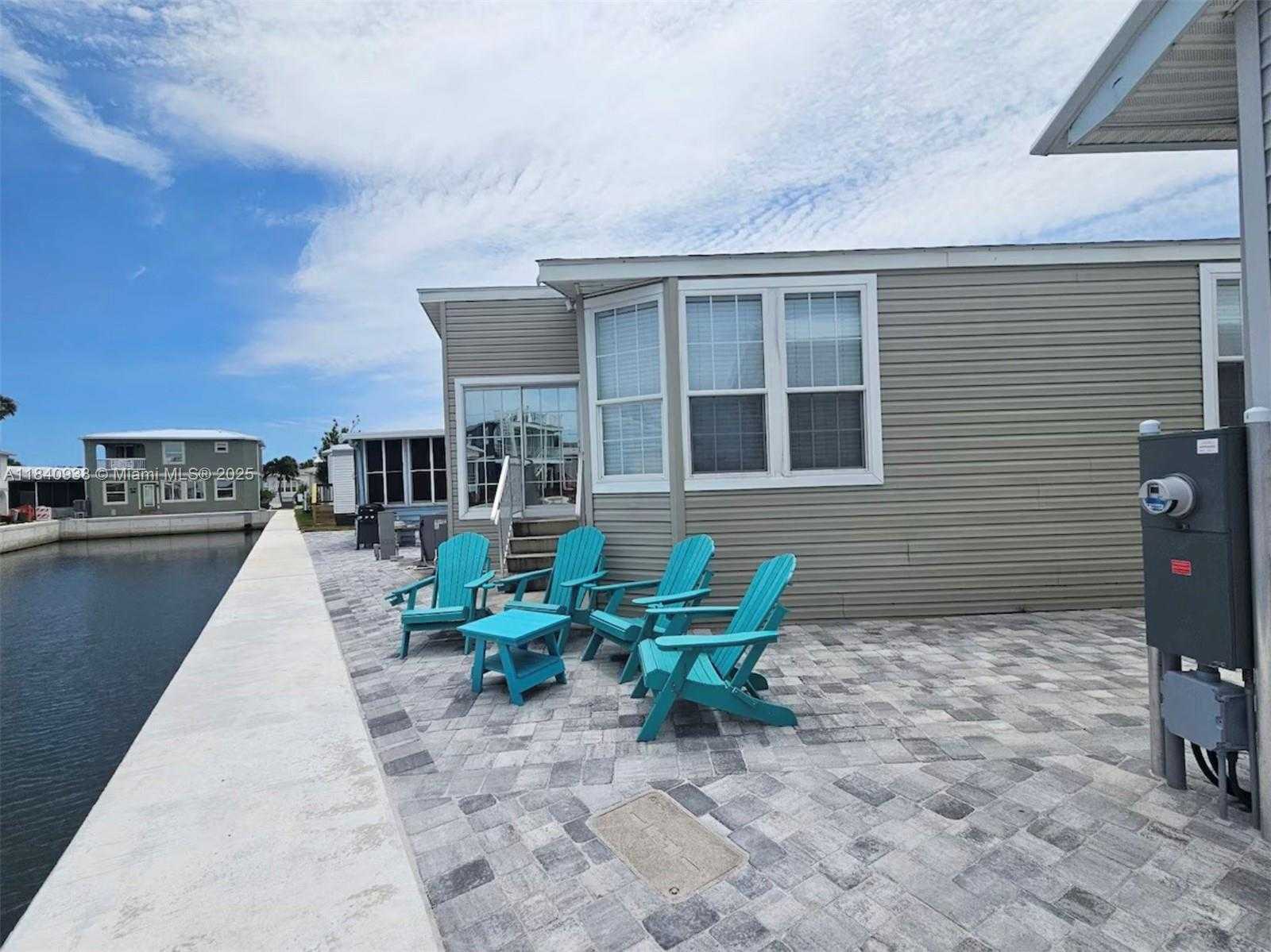 Small Image of 166 NETTLES BLVD, Jensen Beach Number 11