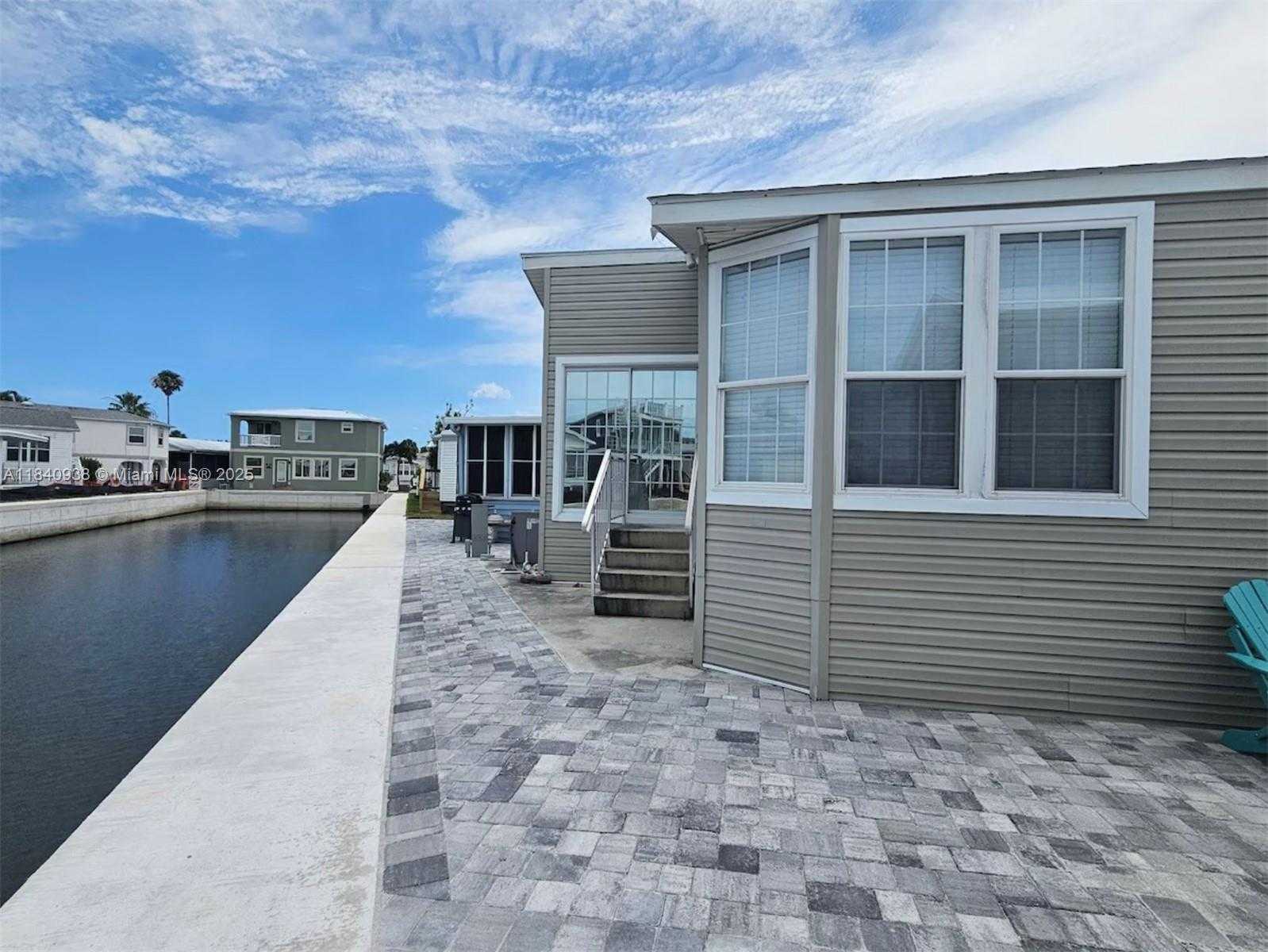 Small Image of 166 NETTLES BLVD, Jensen Beach Number 12