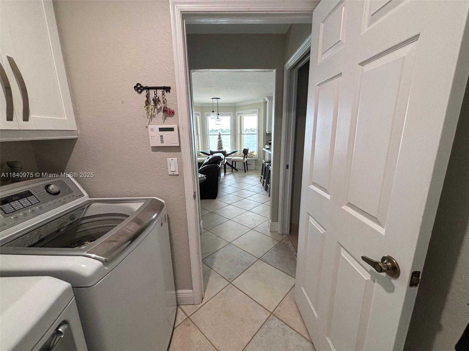 Small Image of 18265 NORTH WEST 12TH ST, Pembroke Pines Number 24