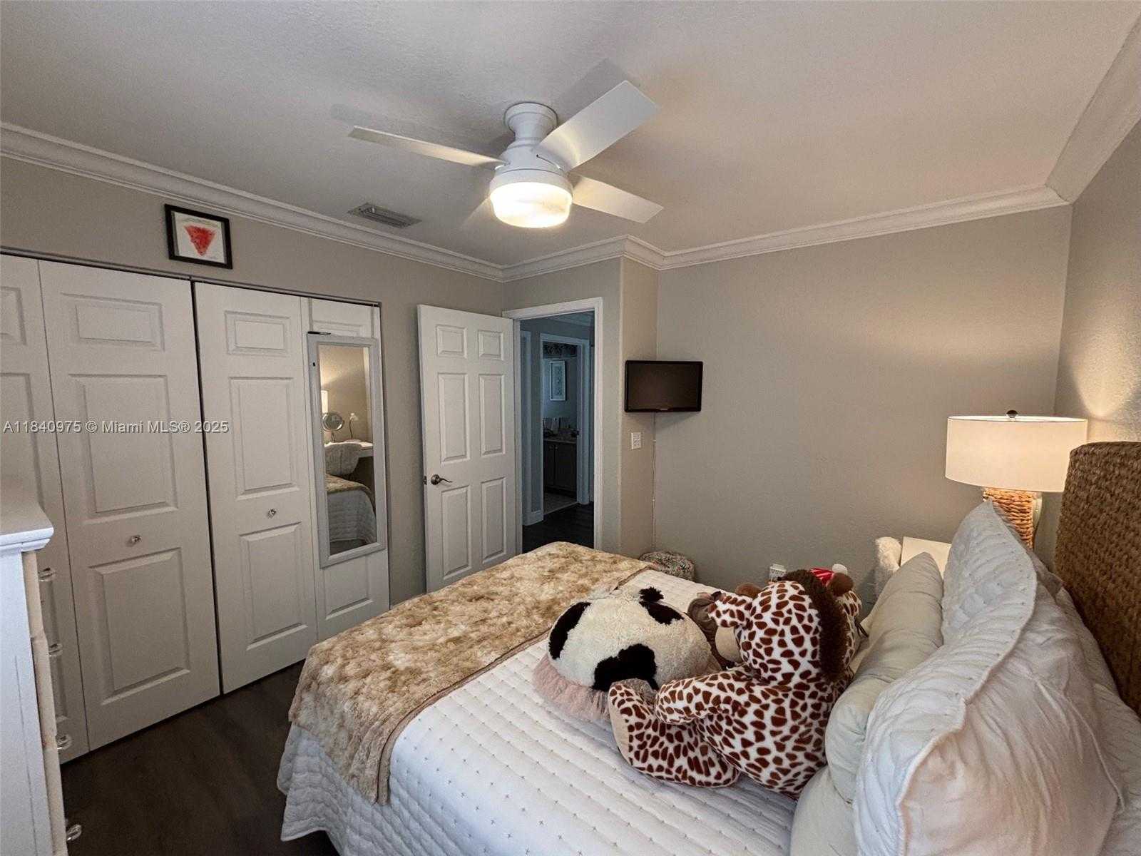 Small Image of 18265 NORTH WEST 12TH ST, Pembroke Pines Number 6