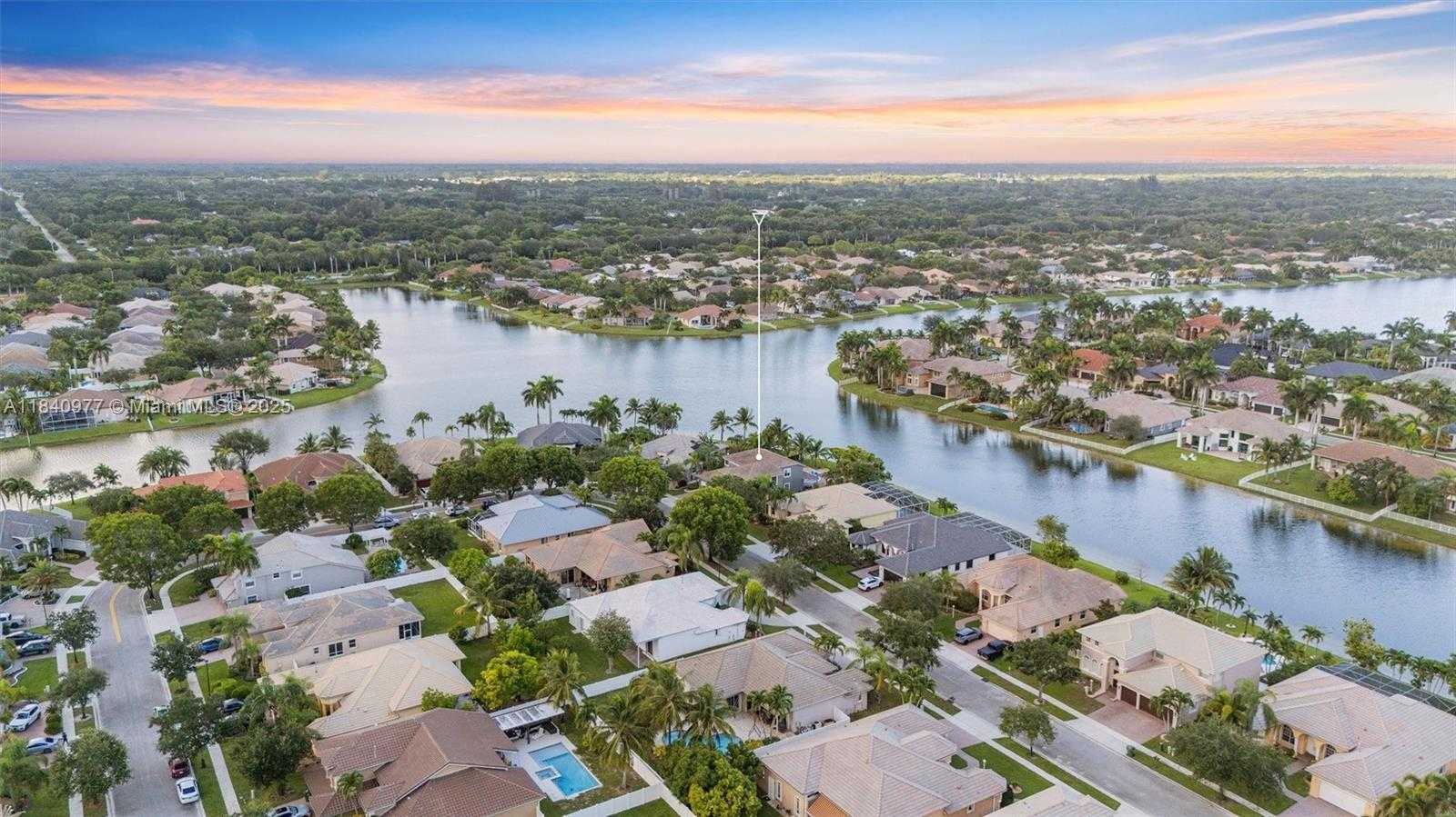 Small Image of 1885 NORTH WEST 139TH TER, Pembroke Pines Number 45