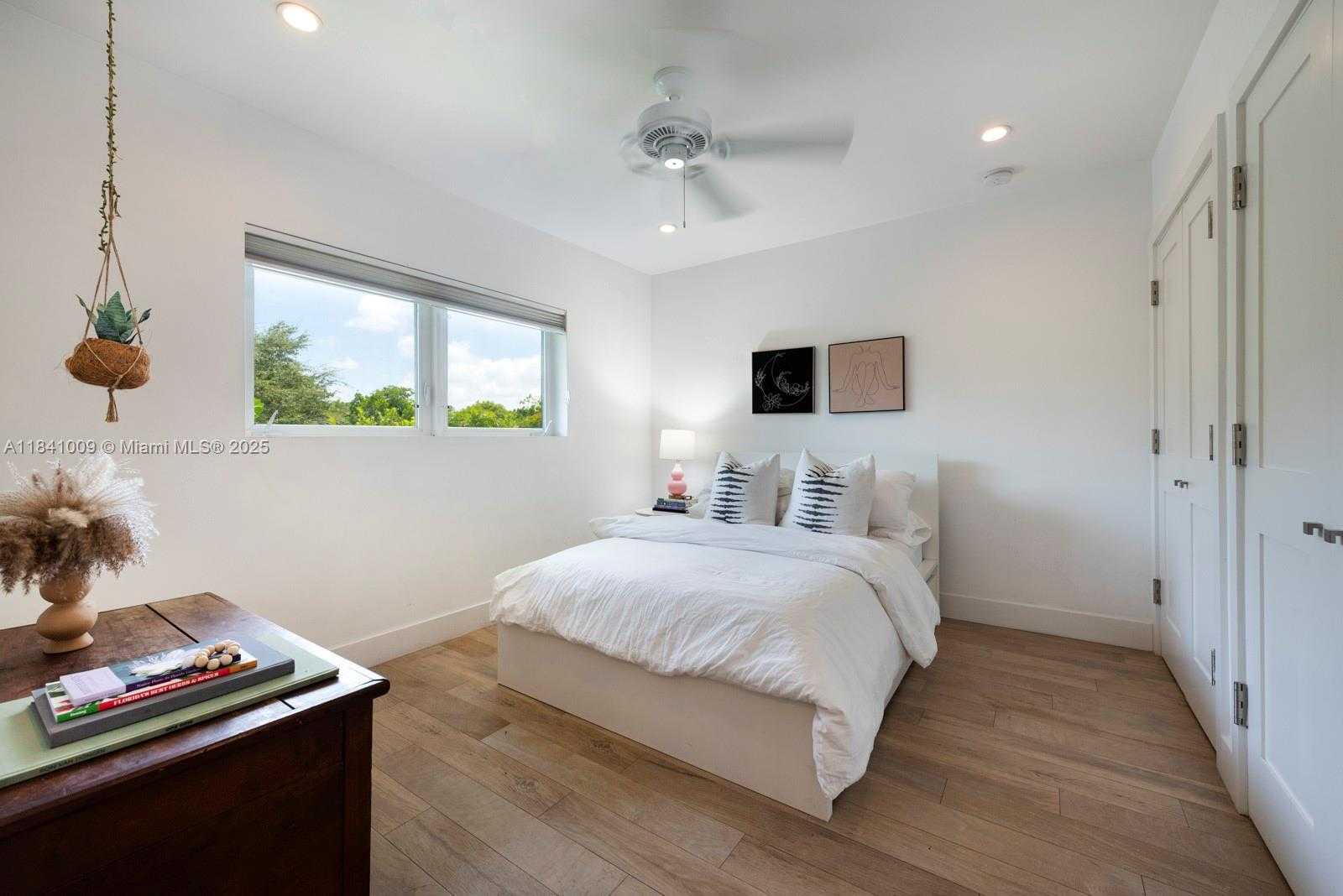 Small Image of 15503 SOUTH WEST 74TH PL, Palmetto Bay Number 25