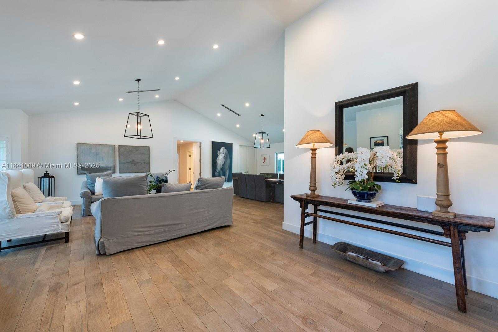 Small Image of 15503 SOUTH WEST 74TH PL, Palmetto Bay Number 3