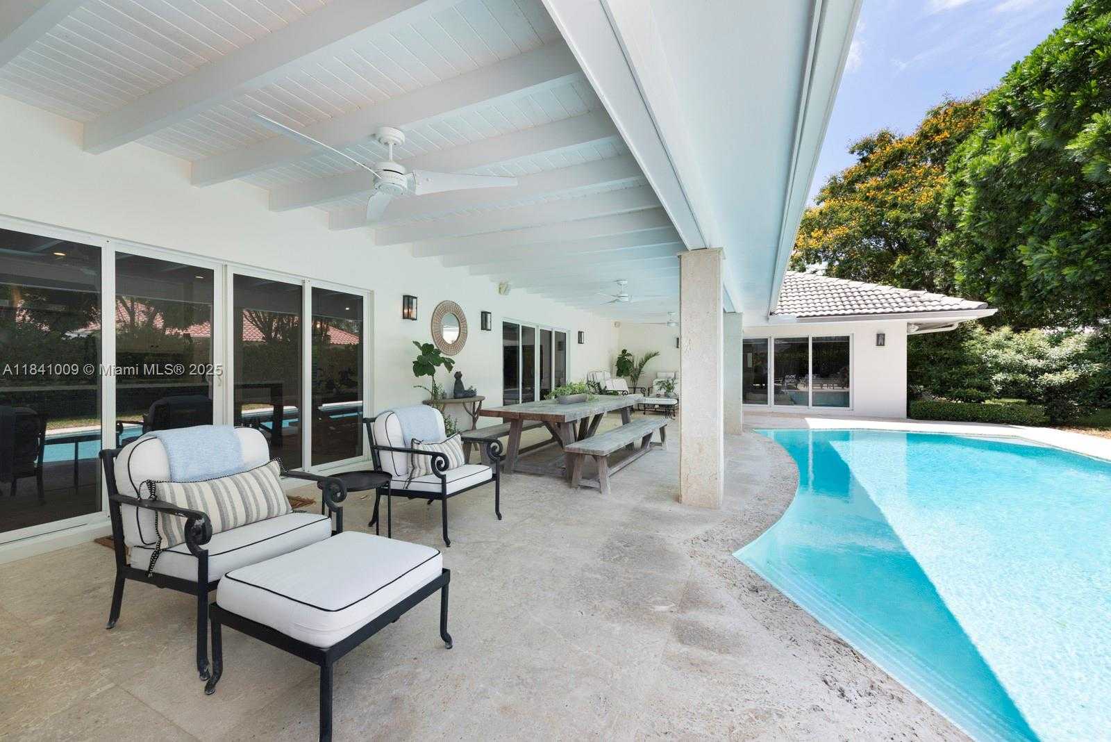 Small Image of 15503 SOUTH WEST 74TH PL, Palmetto Bay Number 30