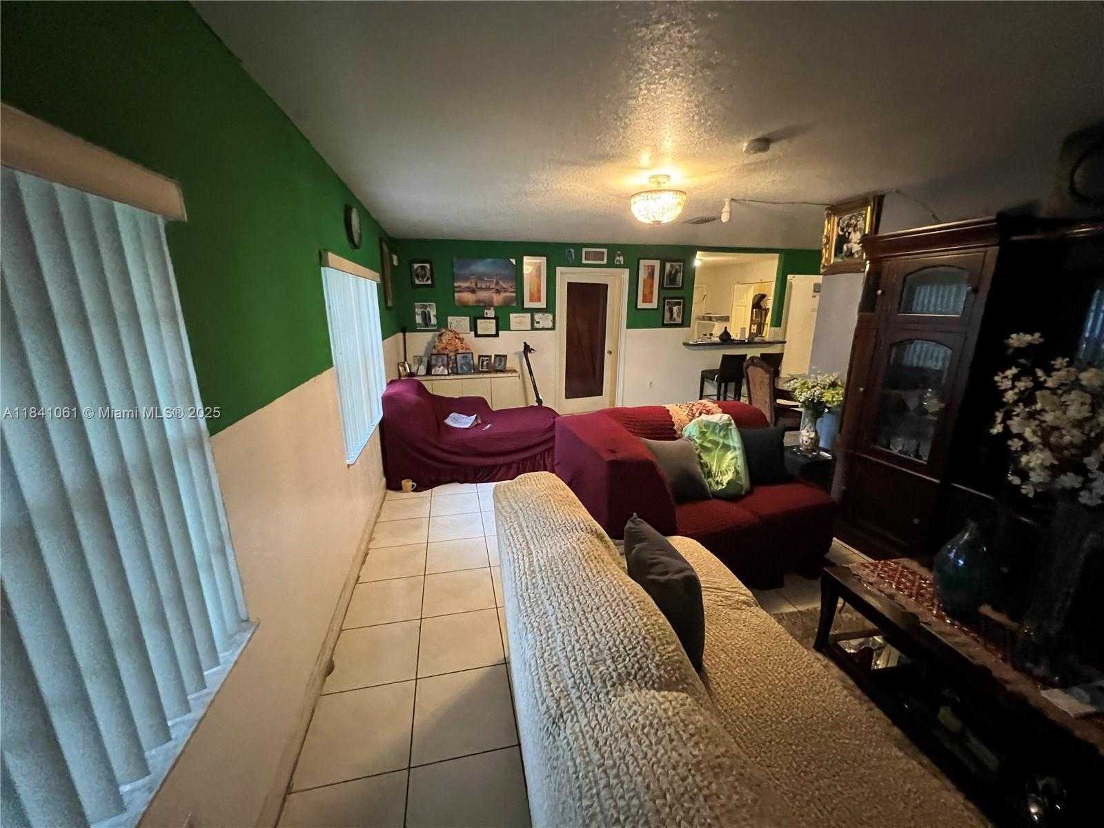 Small Image of 2241 NORTH WEST 170TH ST, Miami Gardens Number 3
