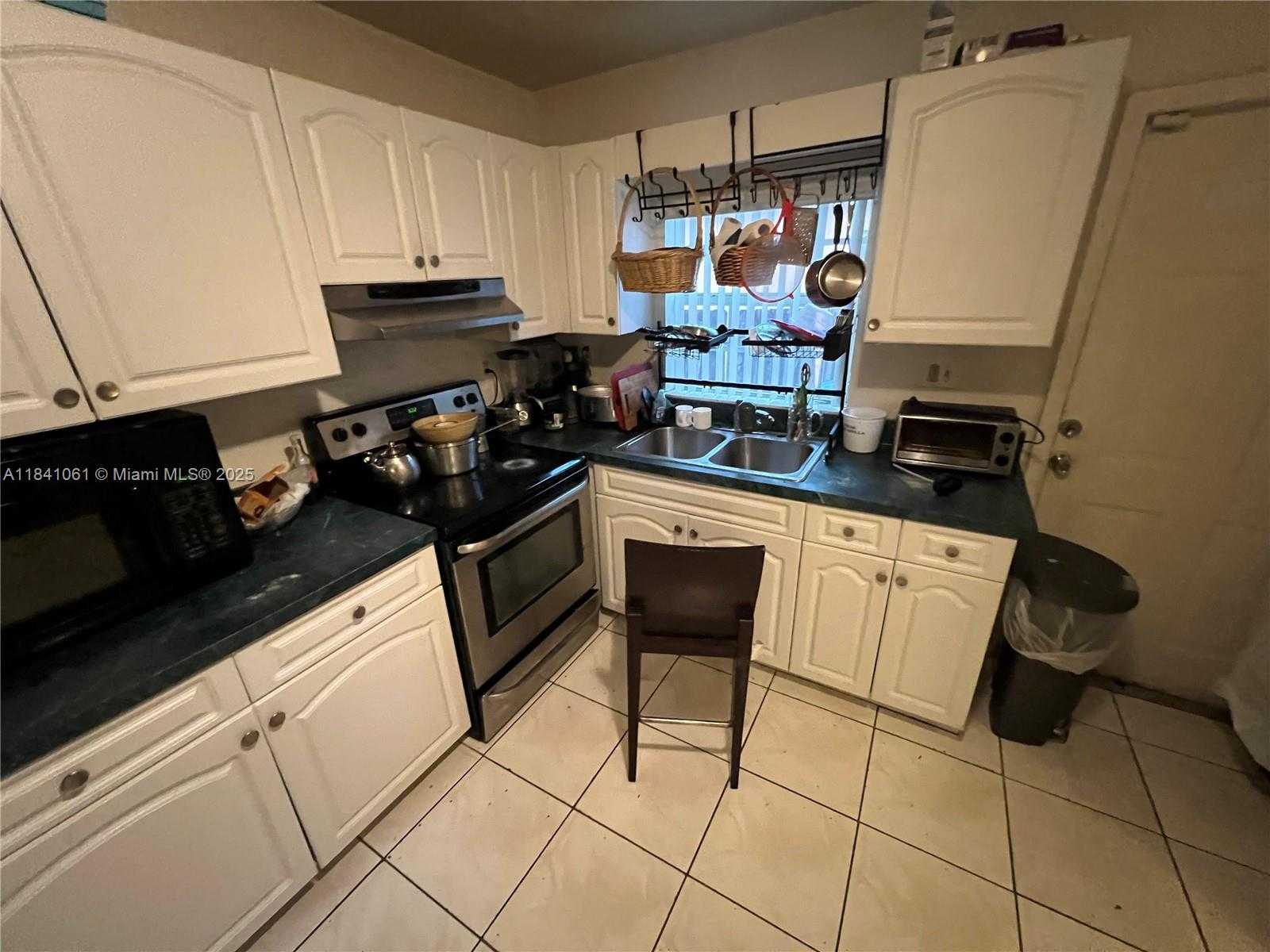 Small Image of 2241 NORTH WEST 170TH ST, Miami Gardens Number 7