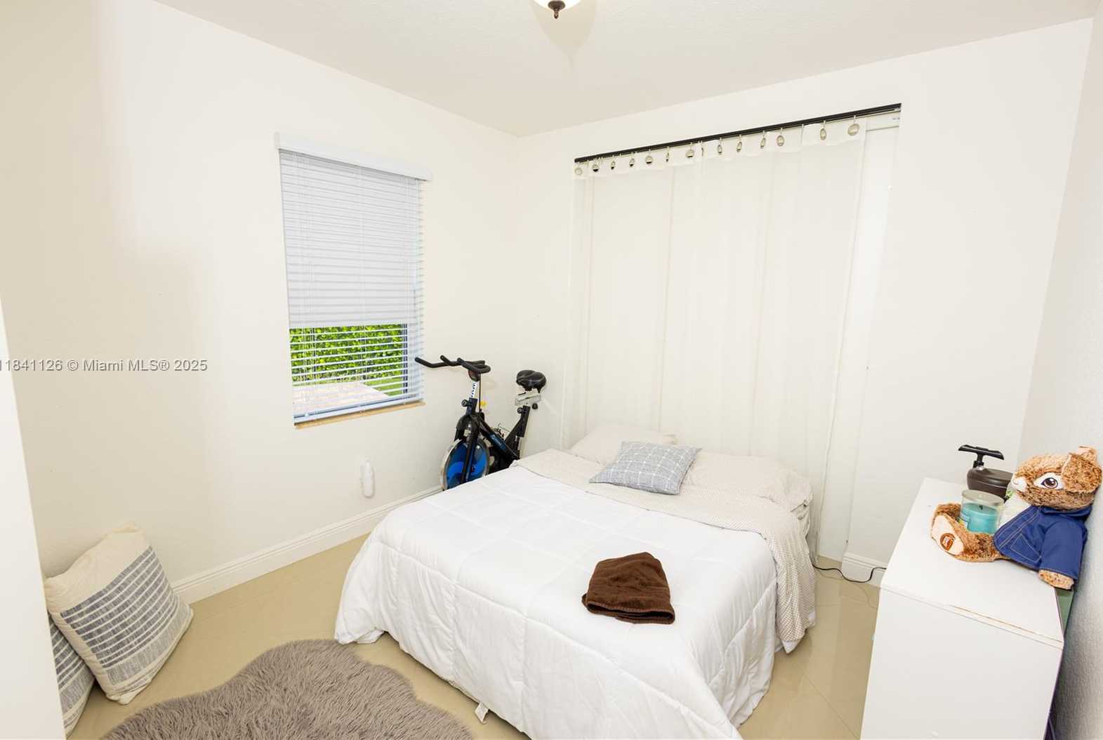 Small Image of 2133 NORTH WEST 14TH PL, Homestead Number 16
