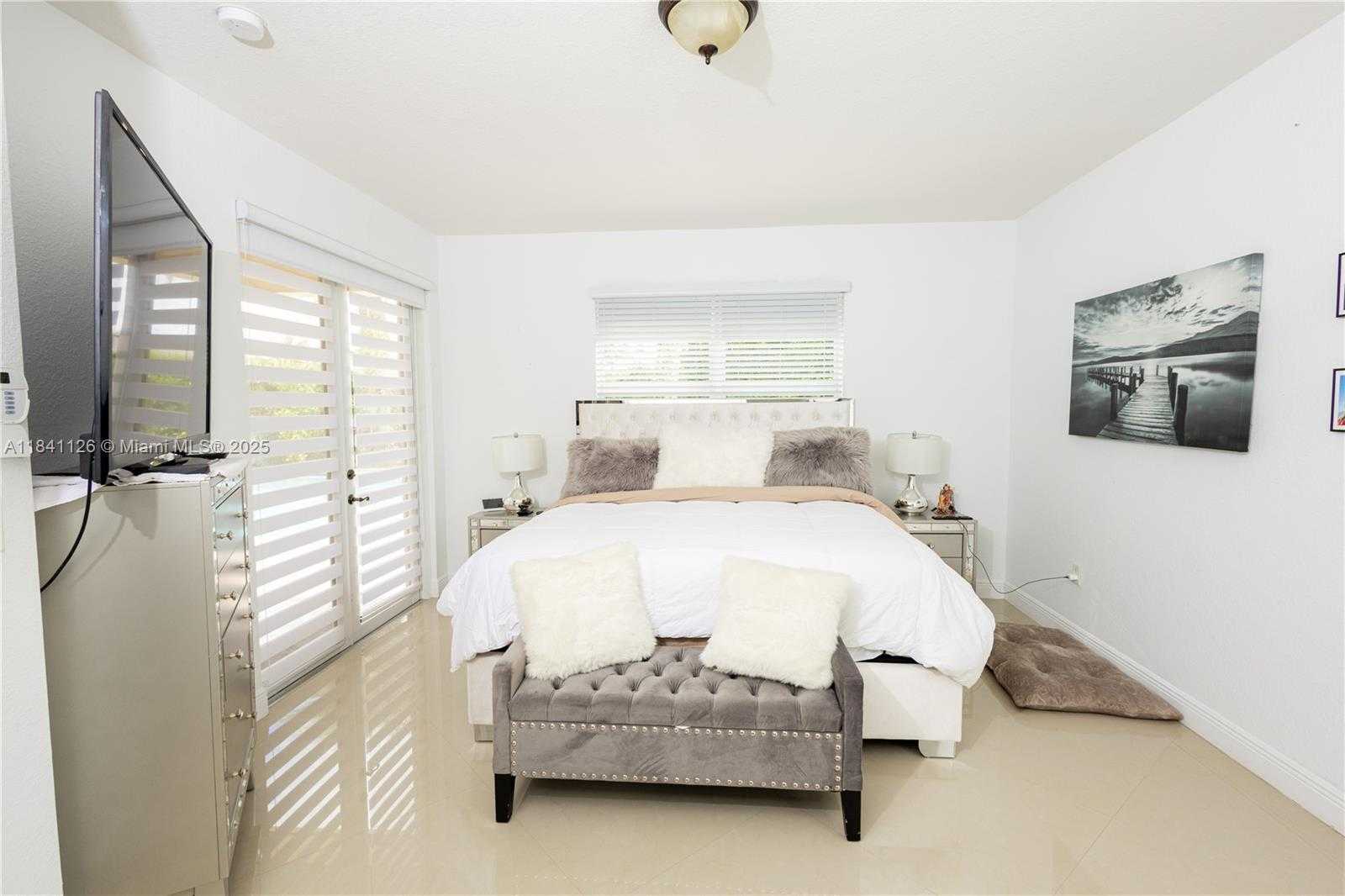 Small Image of 2133 NORTH WEST 14TH PL, Homestead Number 20