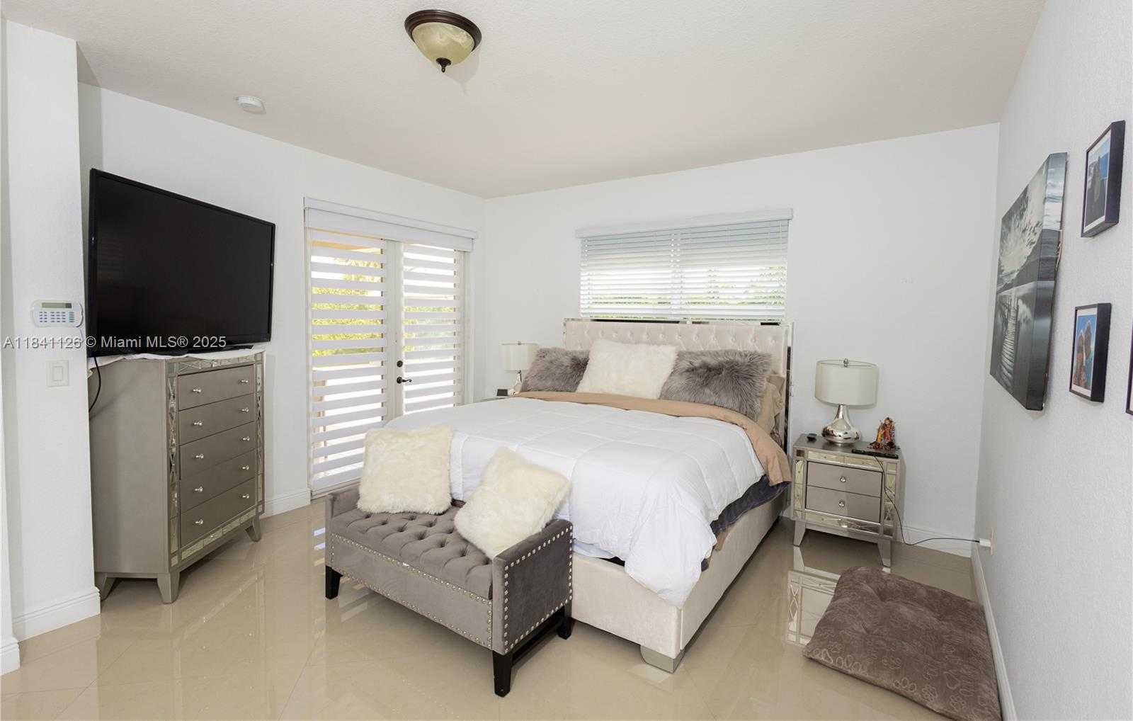 Small Image of 2133 NORTH WEST 14TH PL, Homestead Number 21