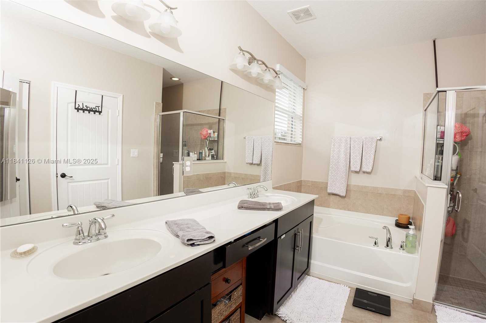 Small Image of 2133 NORTH WEST 14TH PL, Homestead Number 24