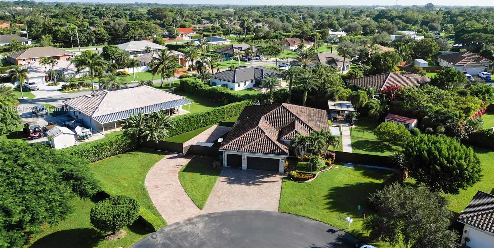Small Image of 2133 NORTH WEST 14TH PL, Homestead Number 27