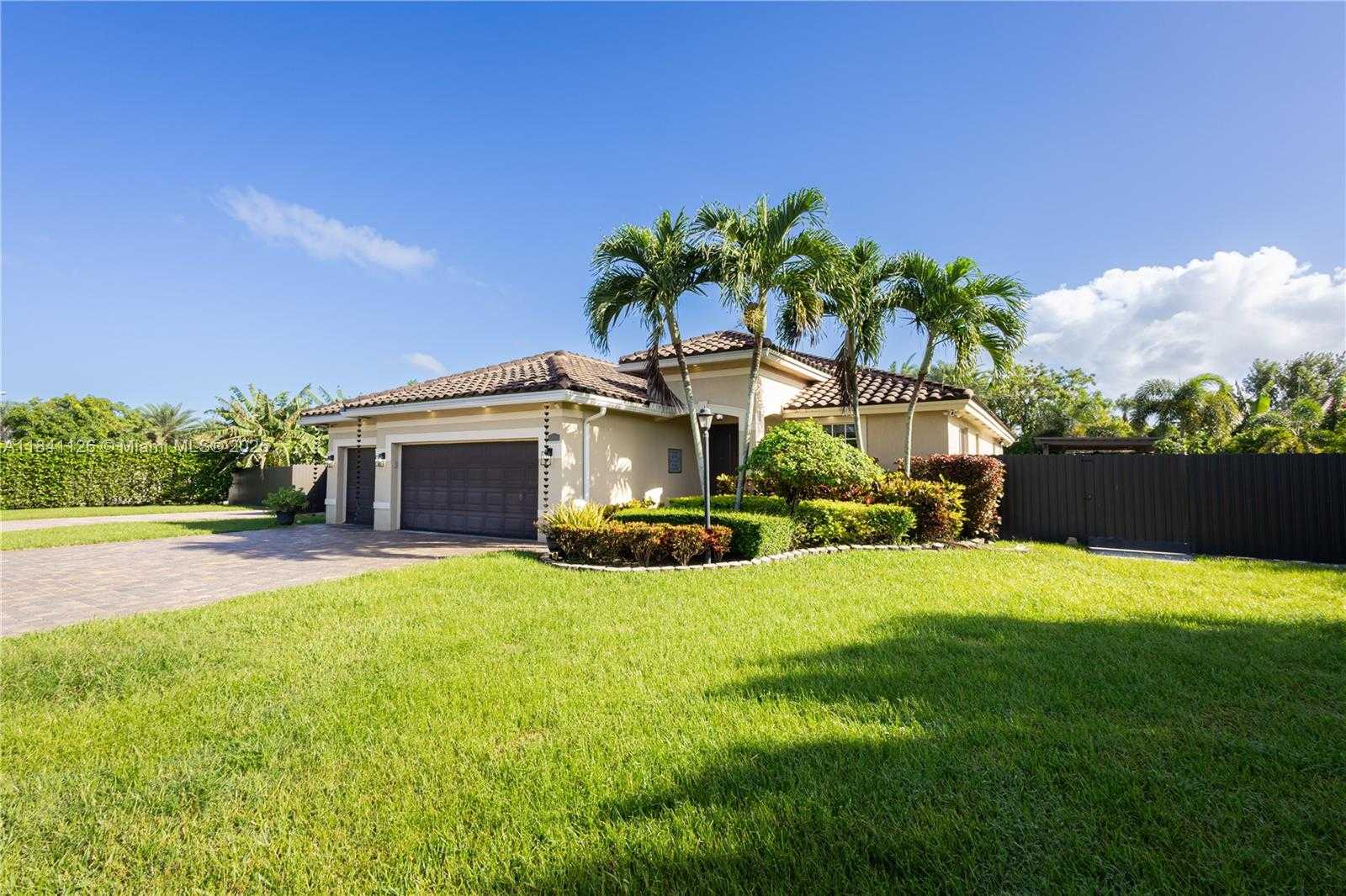Small Image of 2133 NORTH WEST 14TH PL, Homestead Number 55