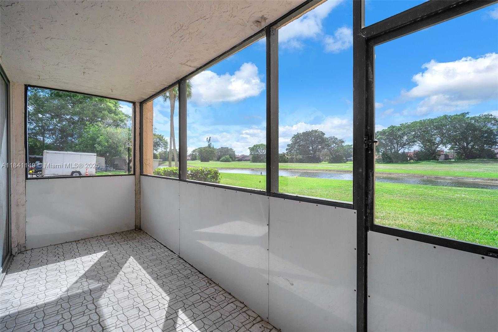 Small Image of 3671 ENVIRON BLVD, Lauderhill Number 26