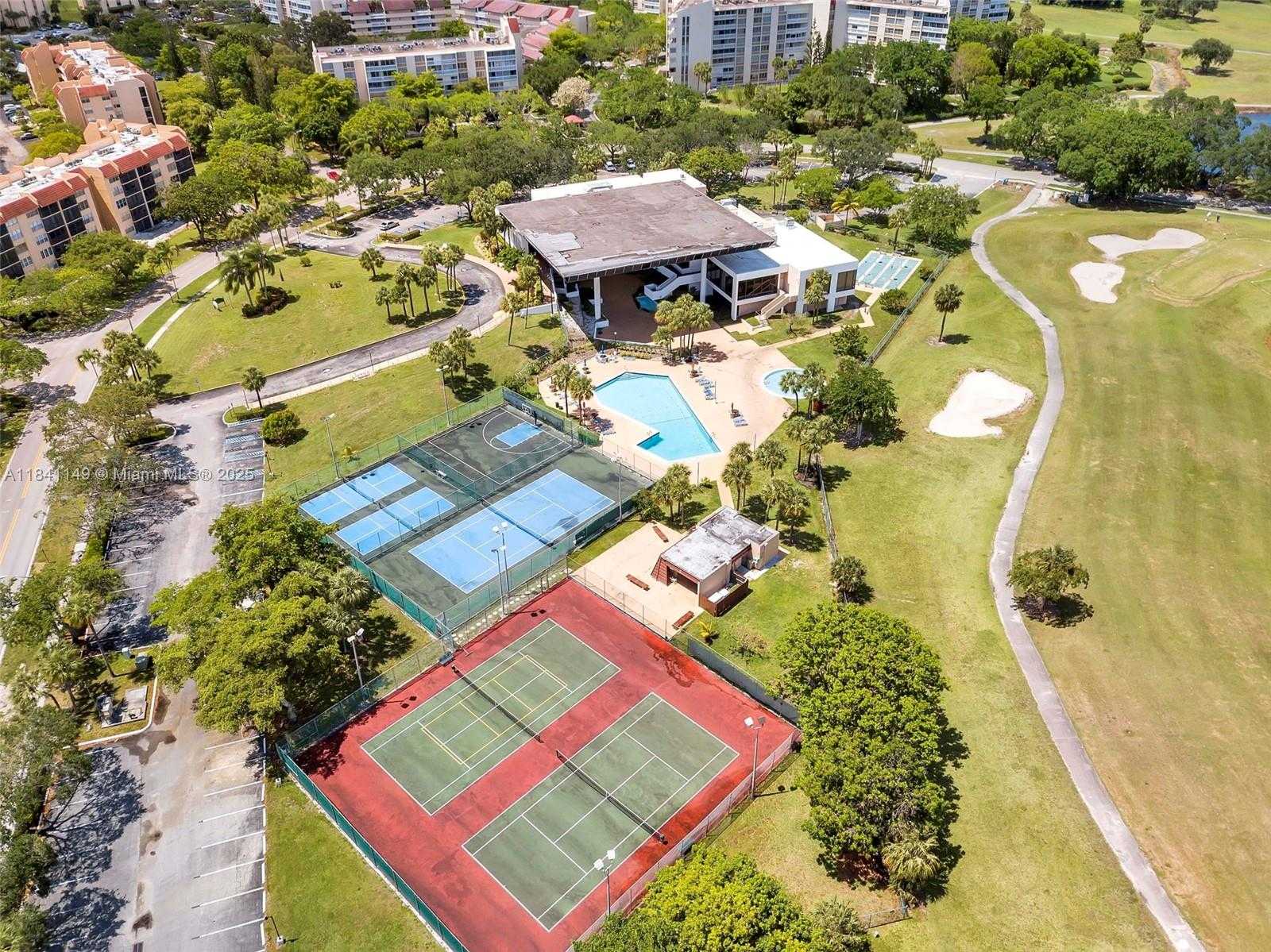 Small Image of 3671 ENVIRON BLVD, Lauderhill Number 7