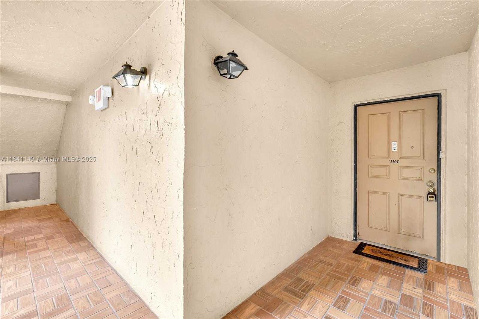 Small Image of 3671 ENVIRON BLVD, Lauderhill Number 9