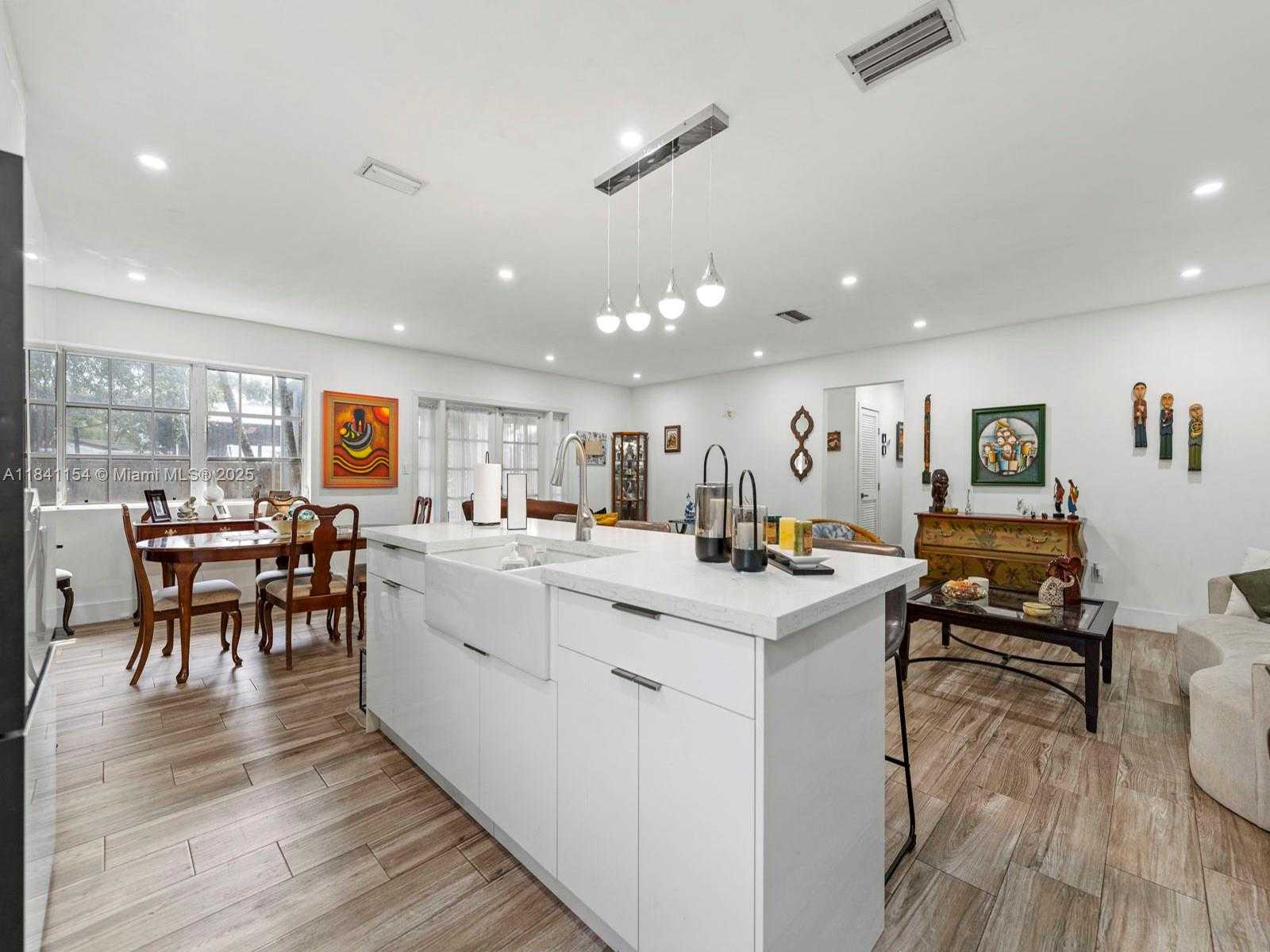 Small Image of 19711 WHISPERING PINES RD, Cutler Bay Number 10
