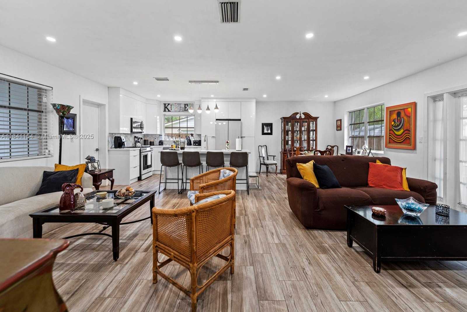Small Image of 19711 WHISPERING PINES RD, Cutler Bay Number 13
