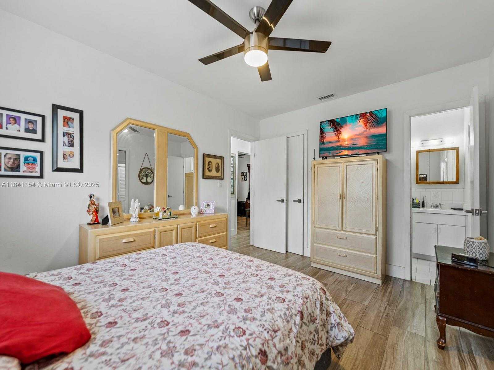 Small Image of 19711 WHISPERING PINES RD, Cutler Bay Number 19