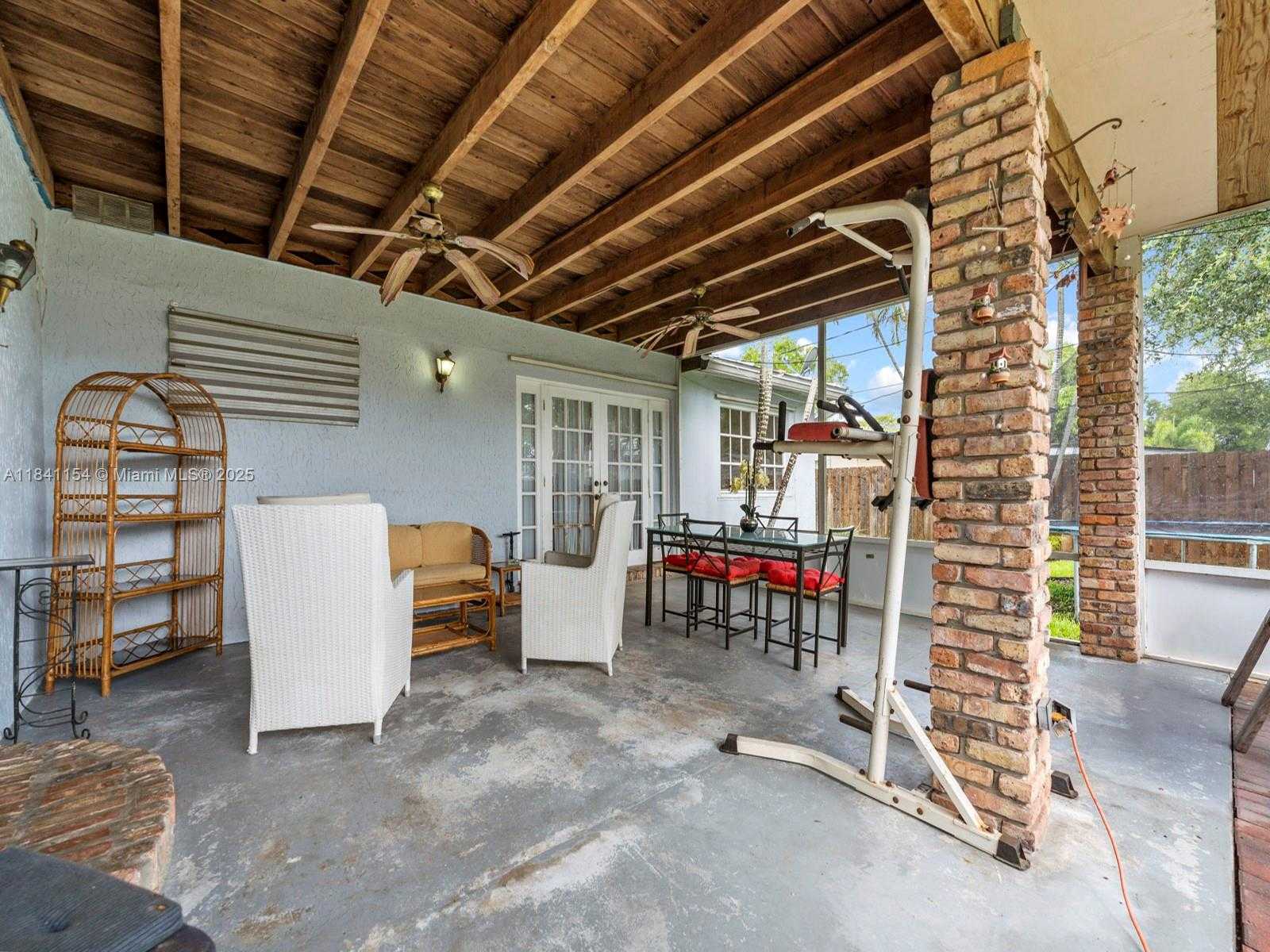 Small Image of 19711 WHISPERING PINES RD, Cutler Bay Number 28