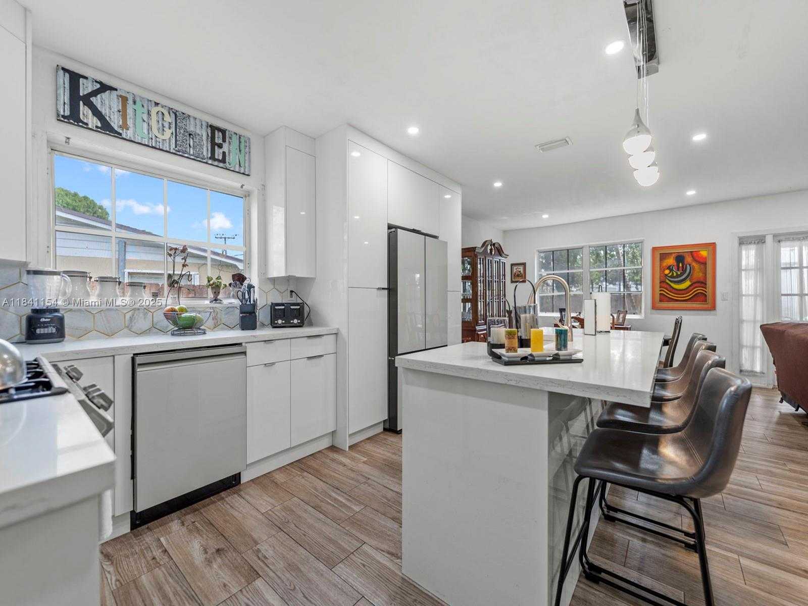Small Image of 19711 WHISPERING PINES RD, Cutler Bay Number 9