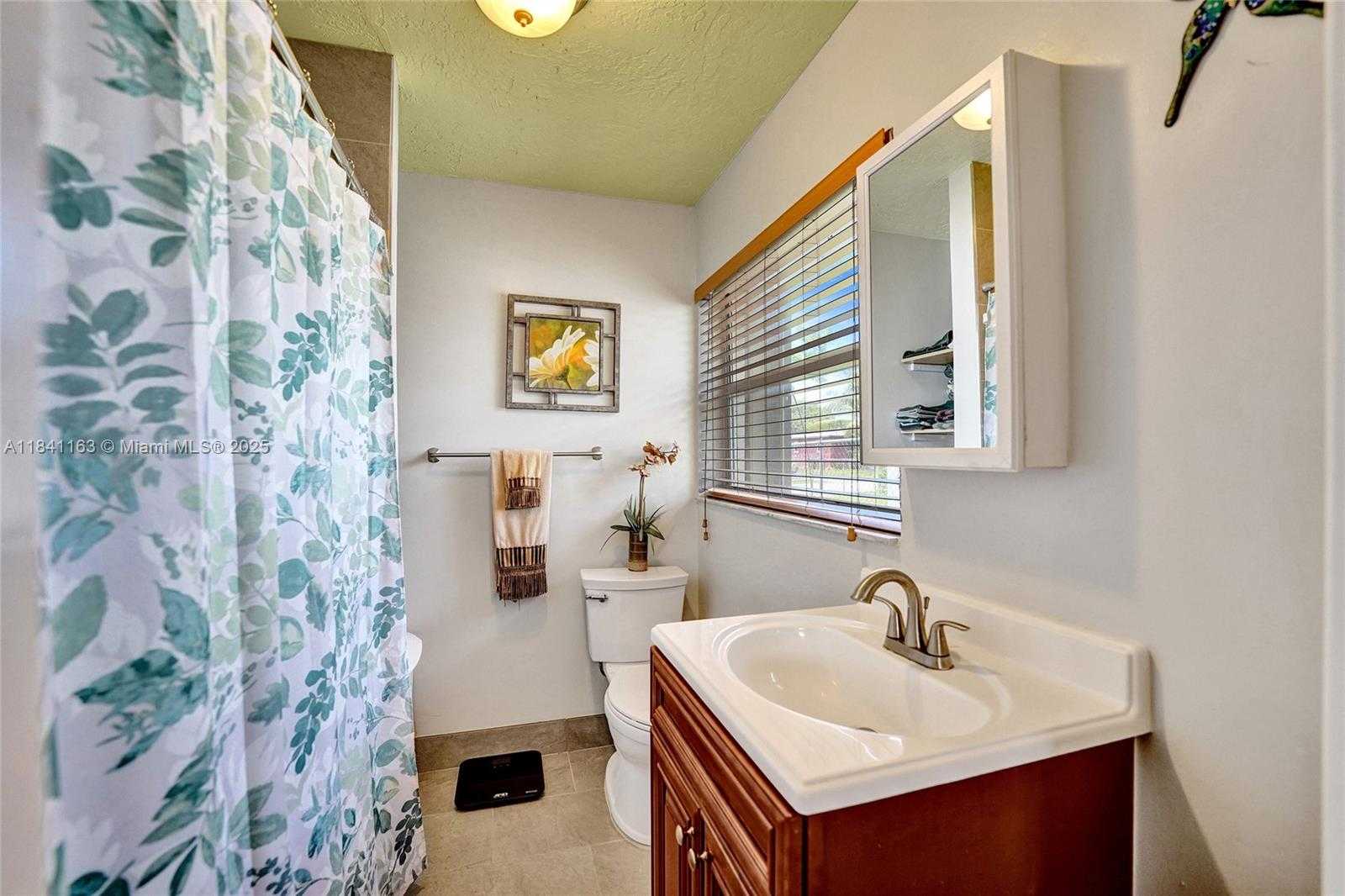 Small Image of 2751 NORTH WEST 24TH CT, Fort Lauderdale Number 38