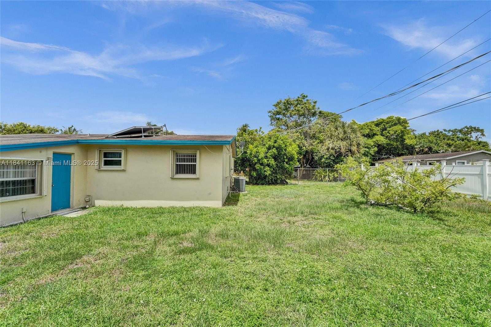 Small Image of 2751 NORTH WEST 24TH CT, Fort Lauderdale Number 49
