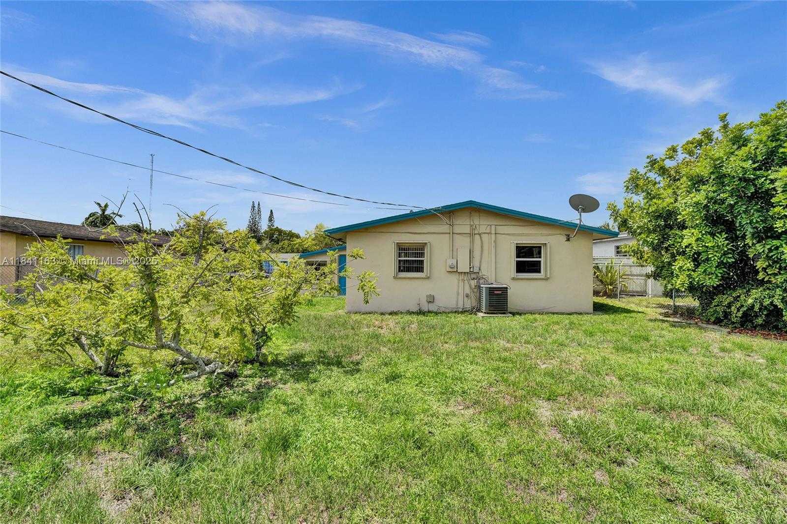 Small Image of 2751 NORTH WEST 24TH CT, Fort Lauderdale Number 53