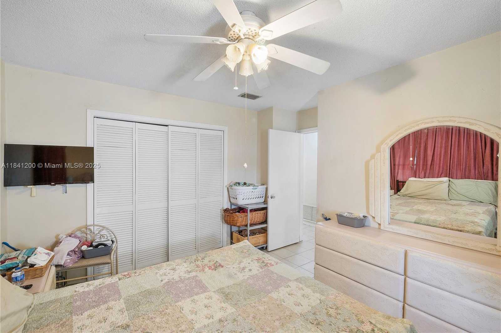 Small Image of 7104 NORTH WEST 71ST AVE, Tamarac Number 13