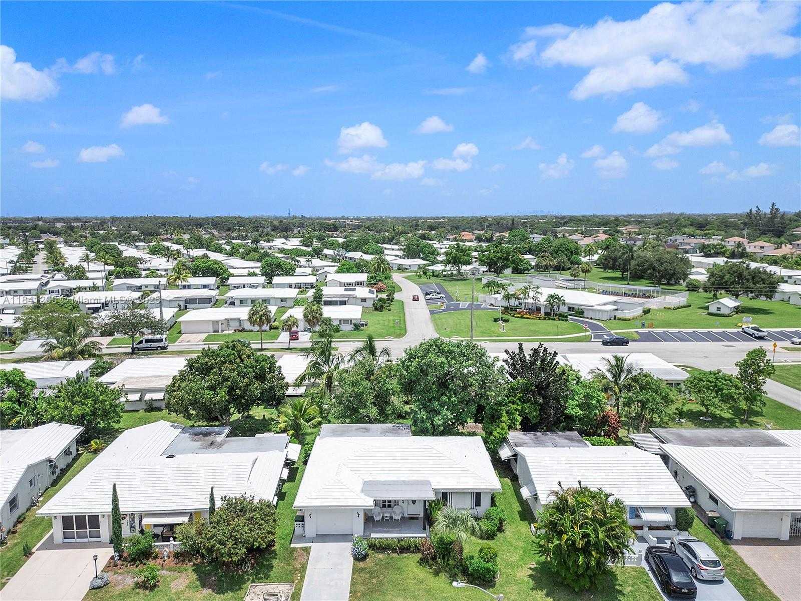 Small Image of 7104 NORTH WEST 71ST AVE, Tamarac Number 17