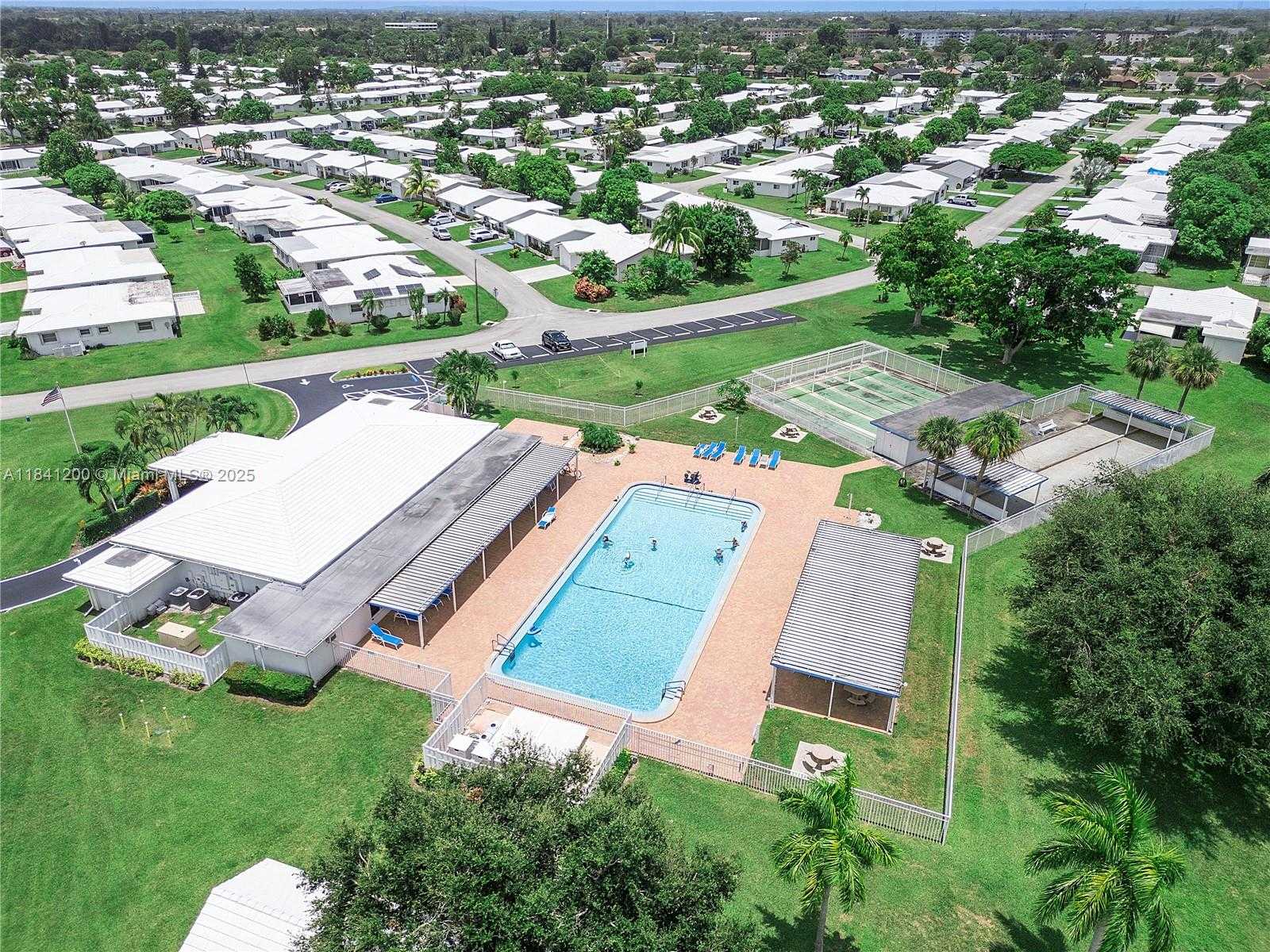 Small Image of 7104 NORTH WEST 71ST AVE, Tamarac Number 21