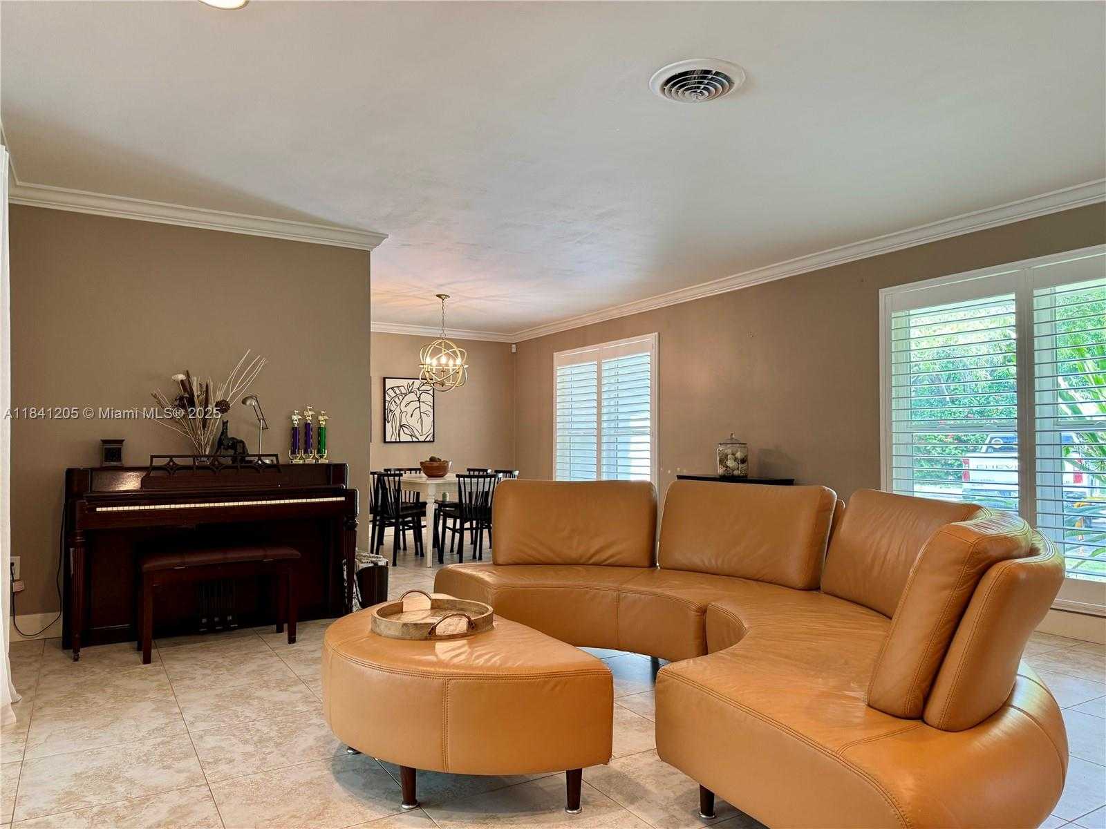 Small Image of 7450 SOUTH WEST 165TH TER, Palmetto Bay Number 17