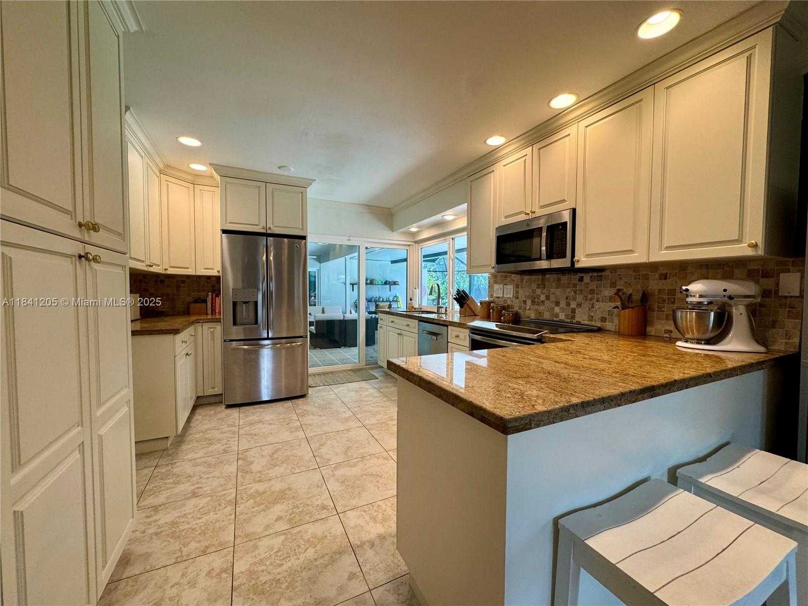Small Image of 7450 SOUTH WEST 165TH TER, Palmetto Bay Number 22
