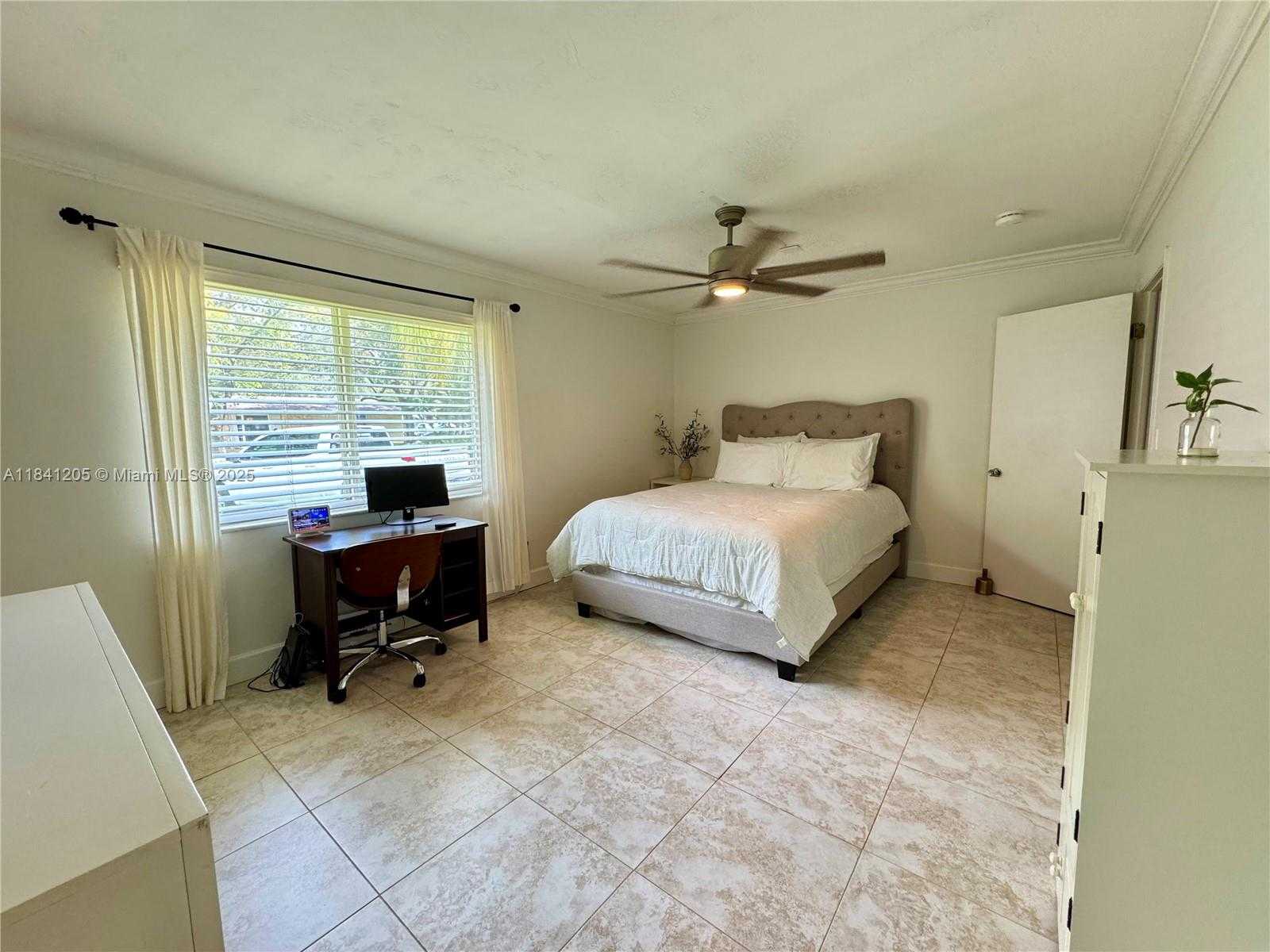 Small Image of 7450 SOUTH WEST 165TH TER, Palmetto Bay Number 32