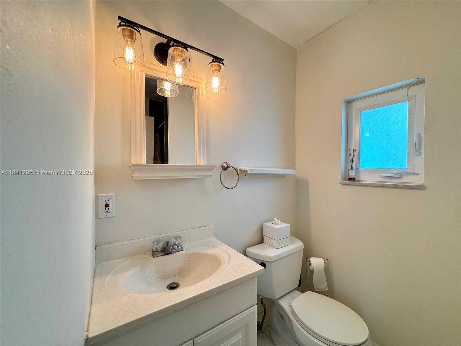 Small Image of 7450 SOUTH WEST 165TH TER, Palmetto Bay Number 34