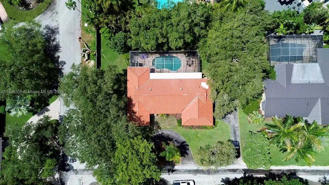 Small Image of 7450 SOUTH WEST 165TH TER, Palmetto Bay Number 37