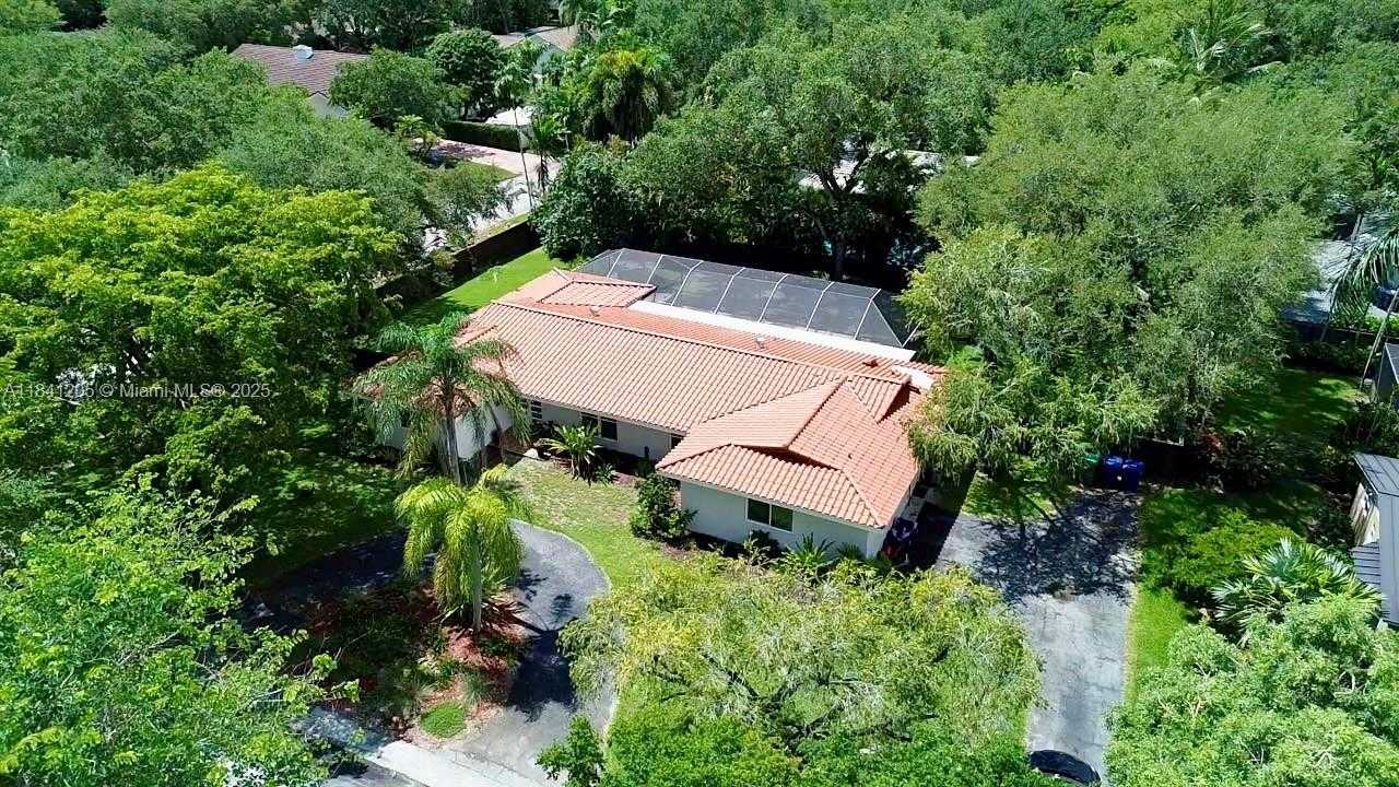Small Image of 7450 SOUTH WEST 165TH TER, Palmetto Bay Number 38